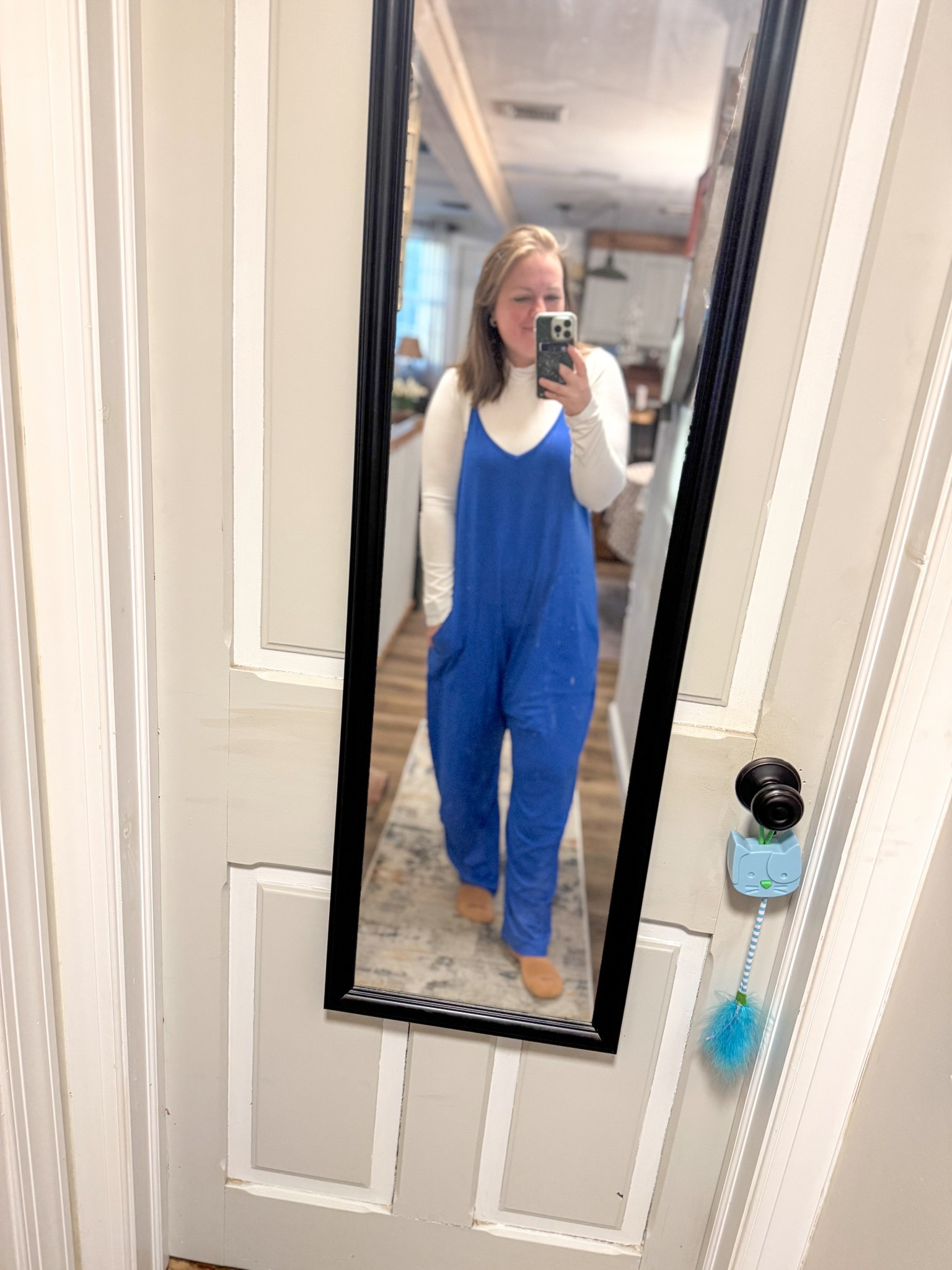 OOTD

This jumpsuit is so incredibly comfortable. I got it to wear to my niece’s soccer games. School colors 💙💛

And it’s currently on sale for $18 🙌🏻

ANRABESS Jumpsuits for Women Casual Summer Overalls Sleeveless Spaghetti Strap Romper Jumpers Trendy Beach Vacation Outfits

#LTKTravel #LTKSaleAlert #LTKStyleTip