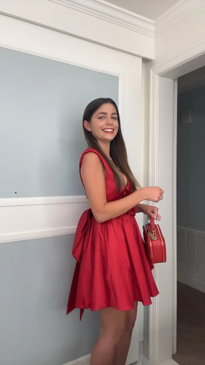 Red Christmas dress I wore to Disneys welcome party! 🎁✨🏰♥️

#LTKSeasonal #LTKHoliday #LTKTravel