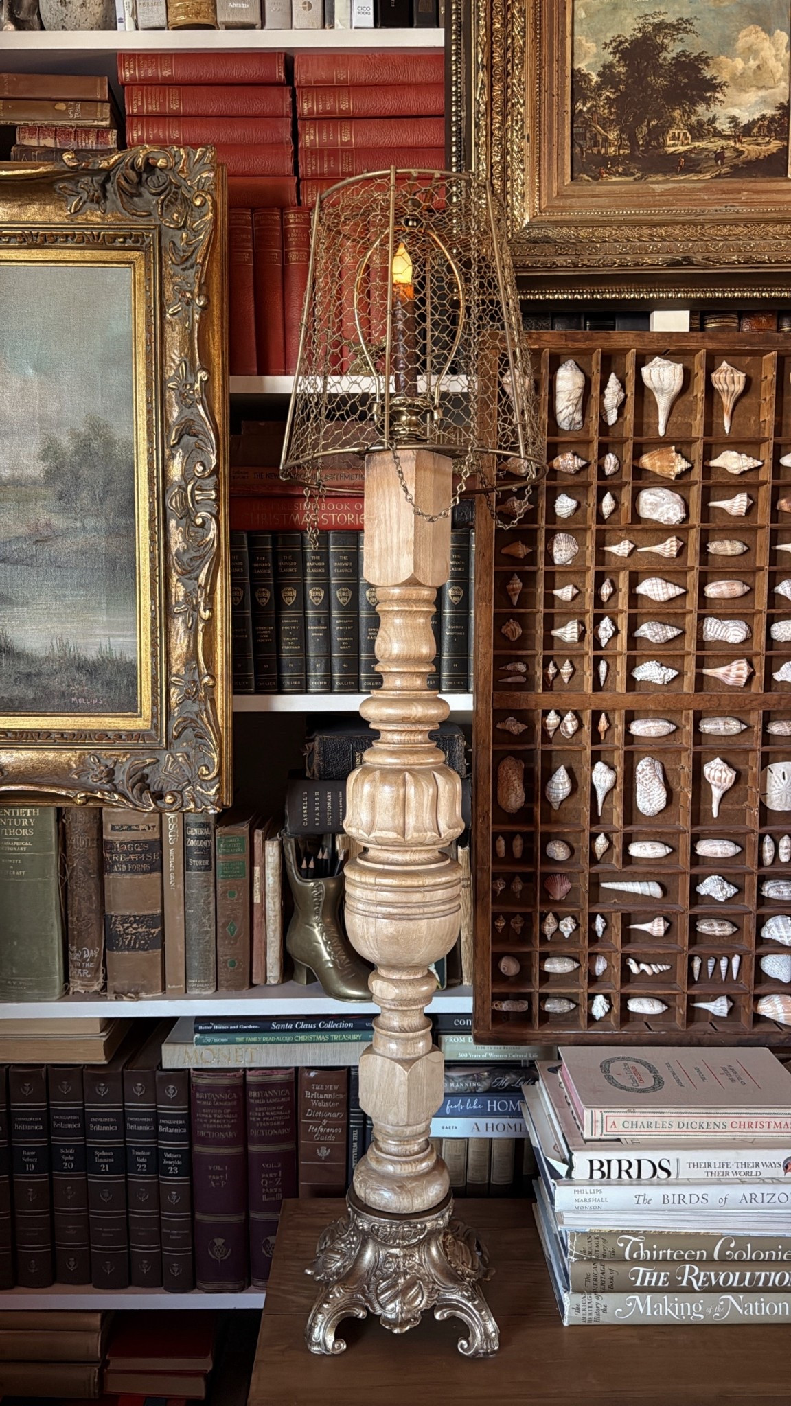 This clear wax… seals and keeps the wood the same shade, just gives it some sheen, after buffing 😍…plus my fave muted gold spray paint 