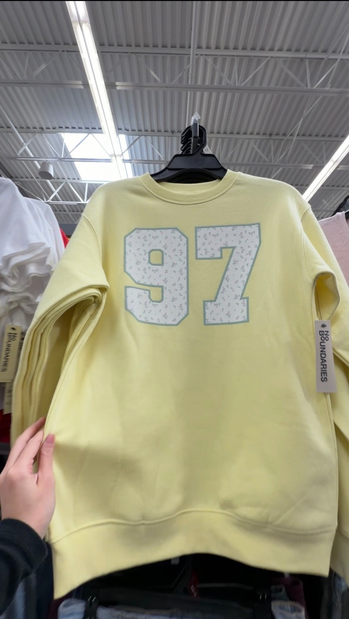 butter yellow sweatshirt💛💛

#LTKFindsUnder50 #LTKootd #LTKdayinmylife