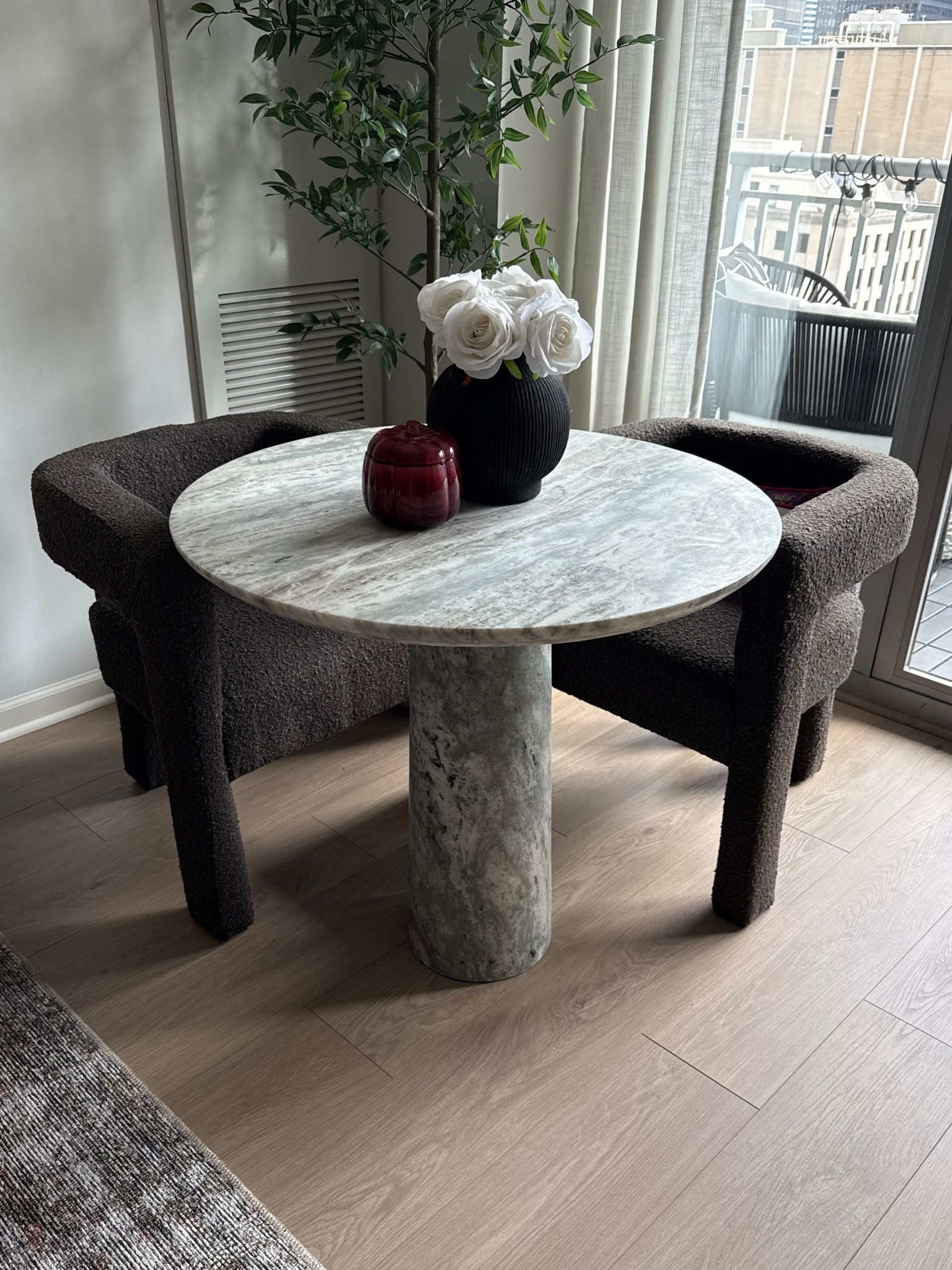 Cb2 Babylon table

#LTKHome