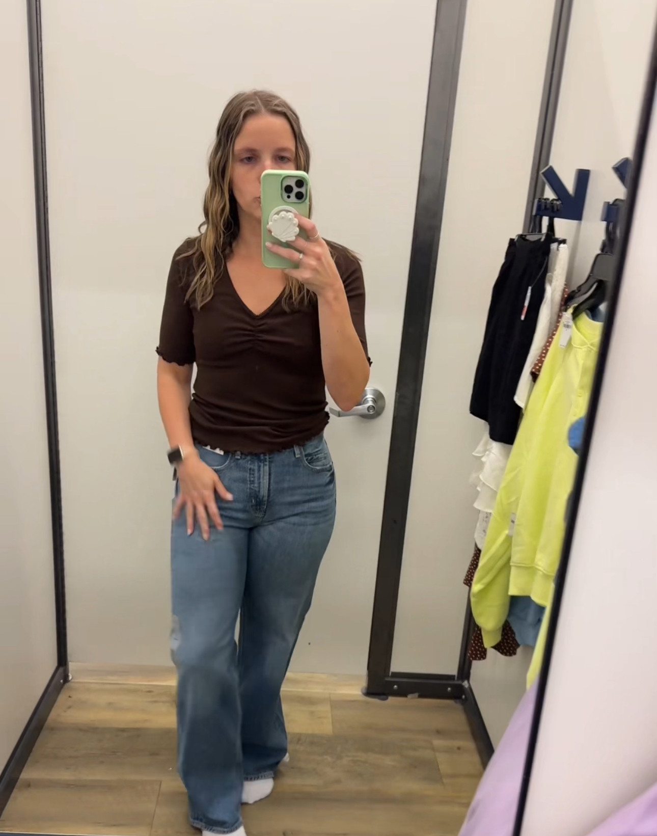 Bought It!
This chocolate brown ruched tee is such a flattering basic. Grabbed a small—love the stretchy, comfy fit and how it hugs in all the right places. 

 #LTKSeasonal #LTKFindsUnder50 #LTKStyleTip