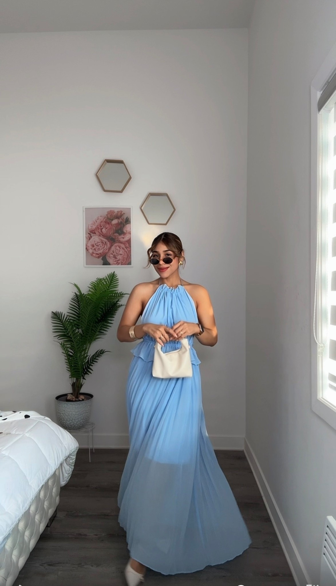 Estoy usando talla S, si tiene mucho busto entonces la M 

#LTKfall #LTKstyletip #LTKcanada