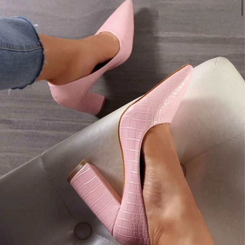 Pink court heels

#LTKmidsize #LTKstyletip #LTKsalealert