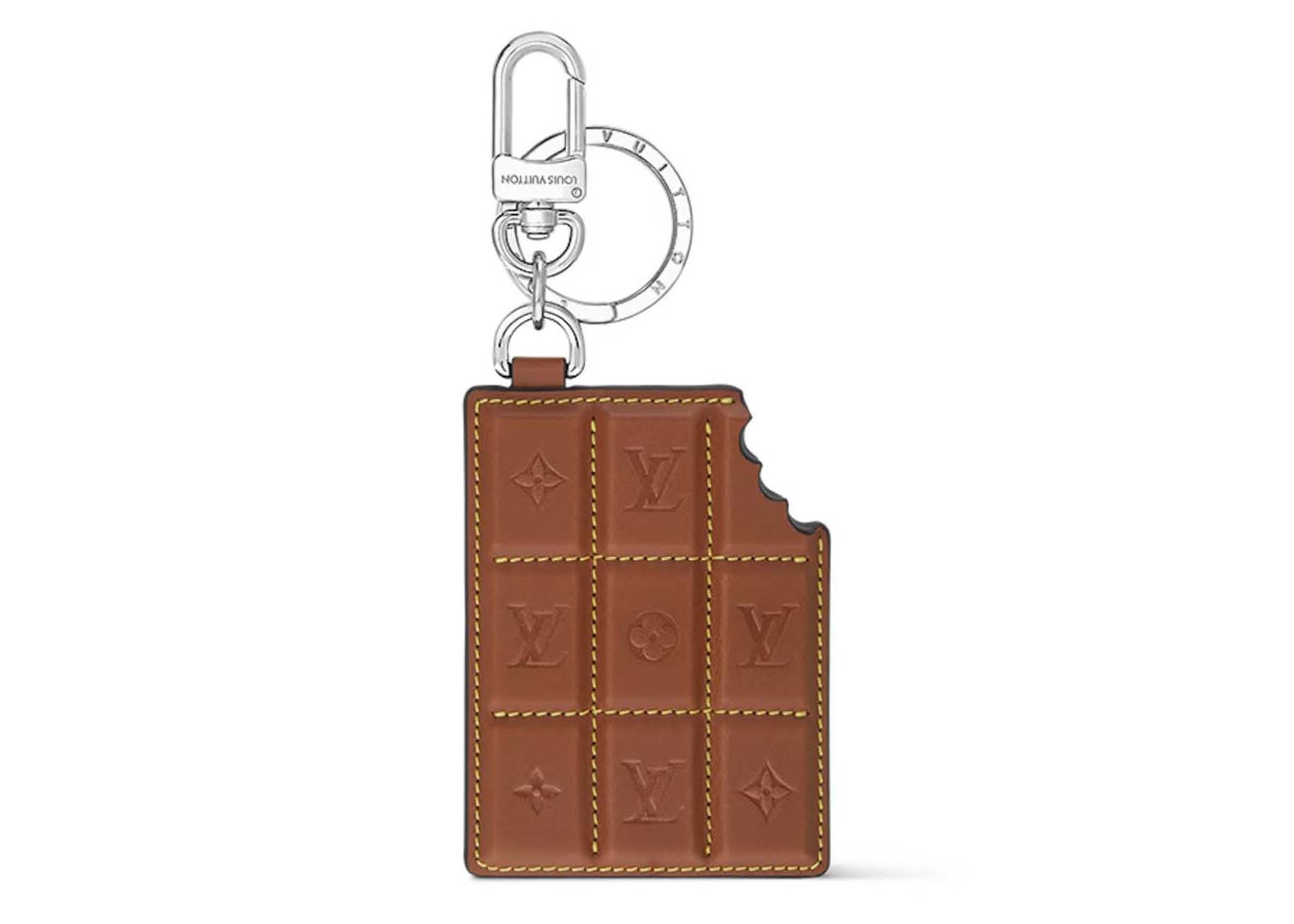Men's Louis Vuitton LV Chocolate Bar Figurine Key Holder and Bag Charm in Brown | StockX