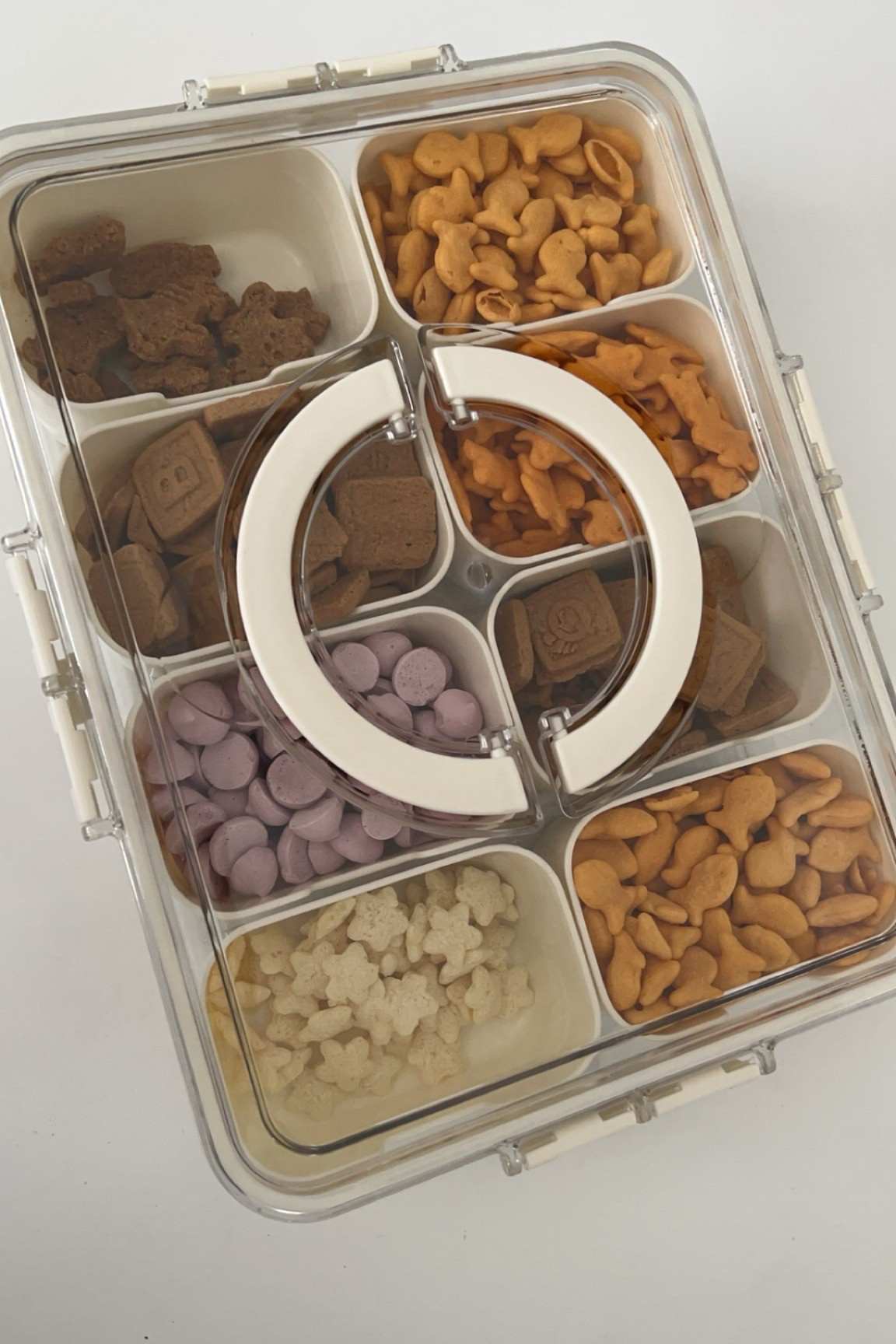 It’s outdoor picnic season! So it’s time to pull out the snackle box, love using this snack container for different types of snacks, fruits, vegetables, or even toppings for ice cream parties or barbecues! 

#LTKSeasonal #LTKKids #LTKFamily