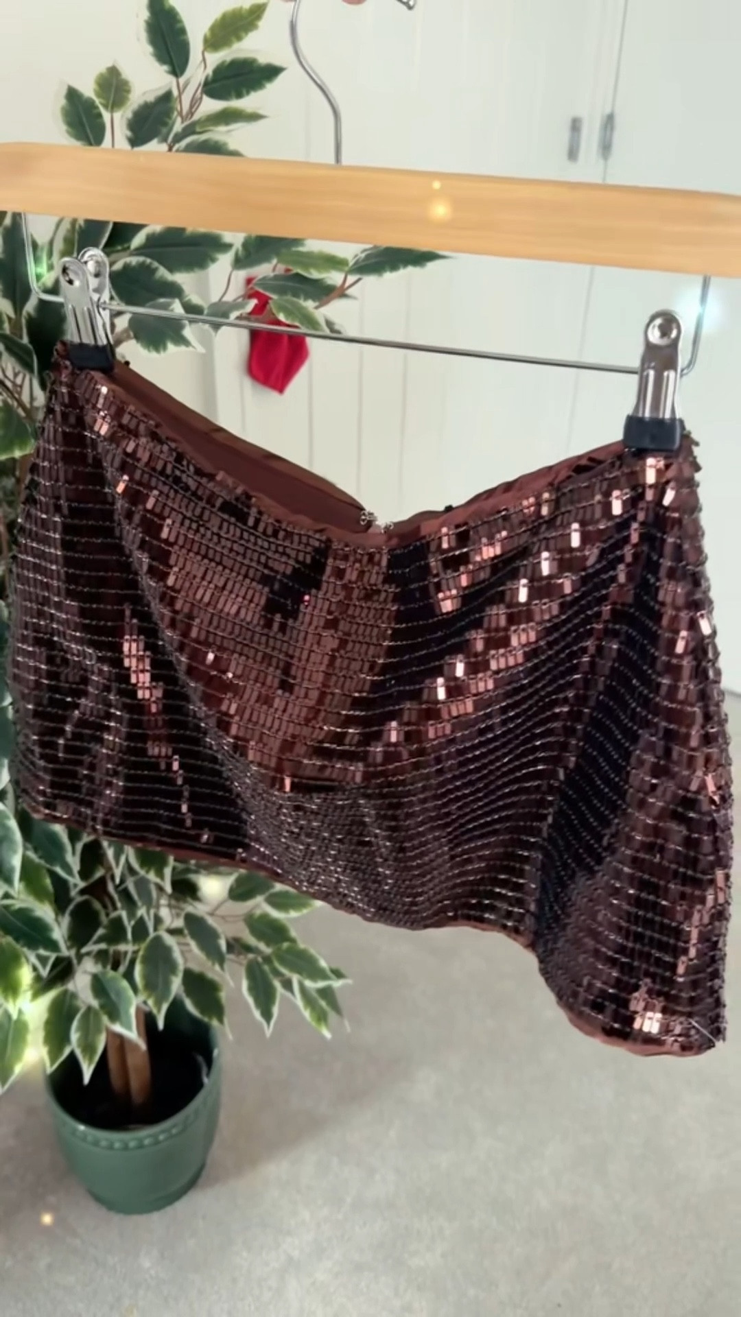 Use code JESSIEFIR for extra £££ off Boohoo 

• sequin brown mini skirt New Year’s Eve outfit going out outfits partywear night out club clubbing outfit •



#LTKpartywear #LTKuk #LTKdatenight
