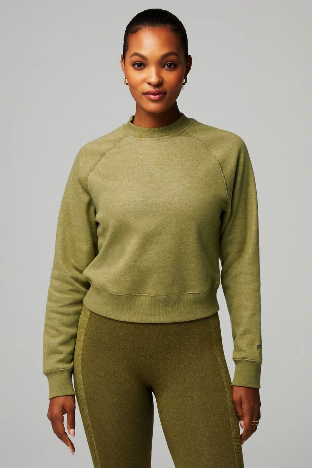 Cozy Fleece Raglan Sweatshirt | Fabletics - North America