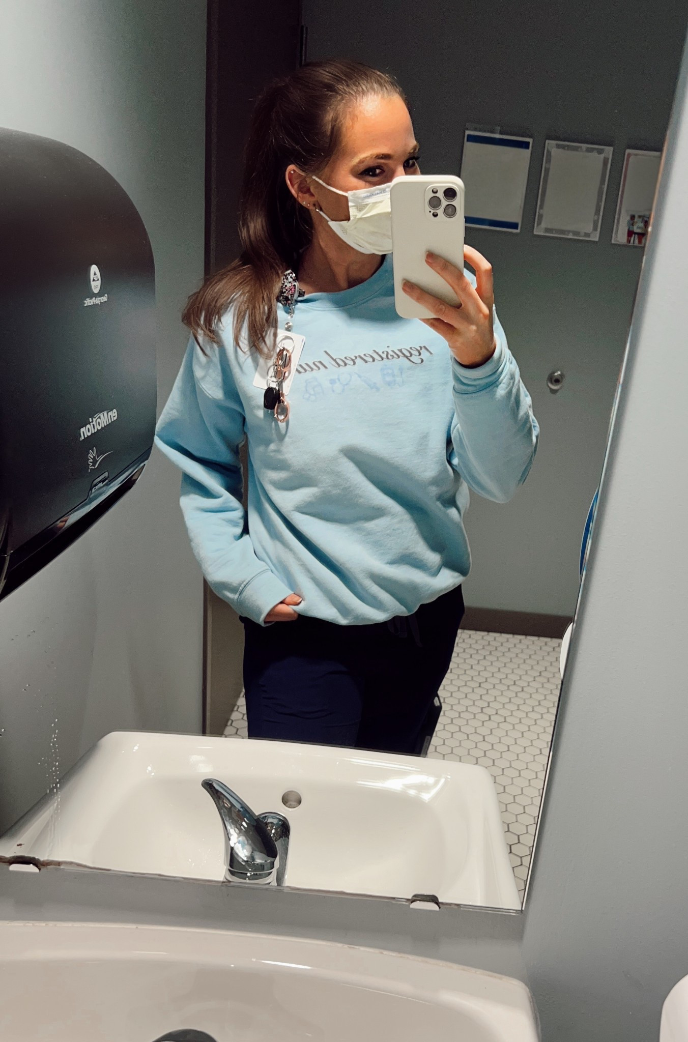Tuesday blues💙🩺🩵
(See TikTok for exact crewneck)

#LTKWorkwear #LTKStyleTip #LTKTravel