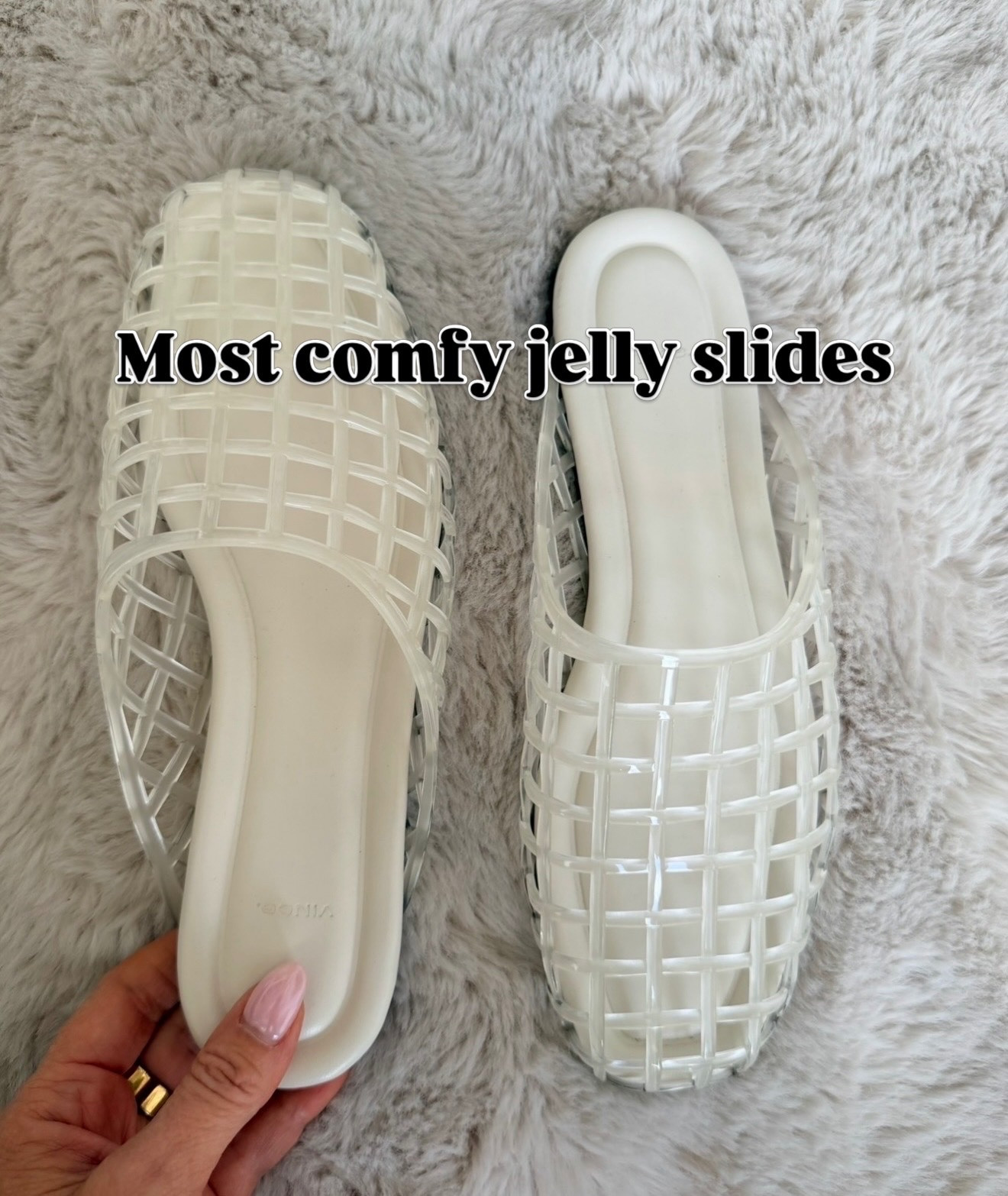 Such comfortable jelly slides!! 😍

#LTKdayinmylife #LTKgrwm #LTKootd
