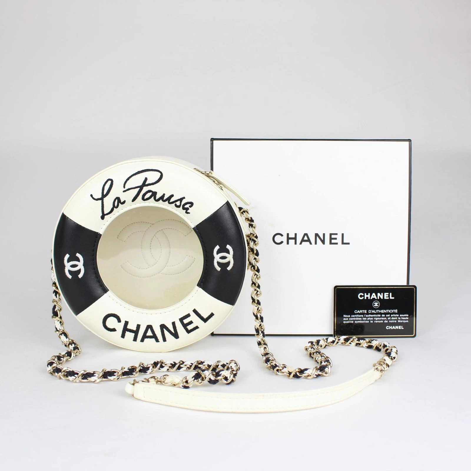 Chanel Cruise Collection “La Pausa” Lifesaver Round Crossbody Bag – White & Blac | eBay US