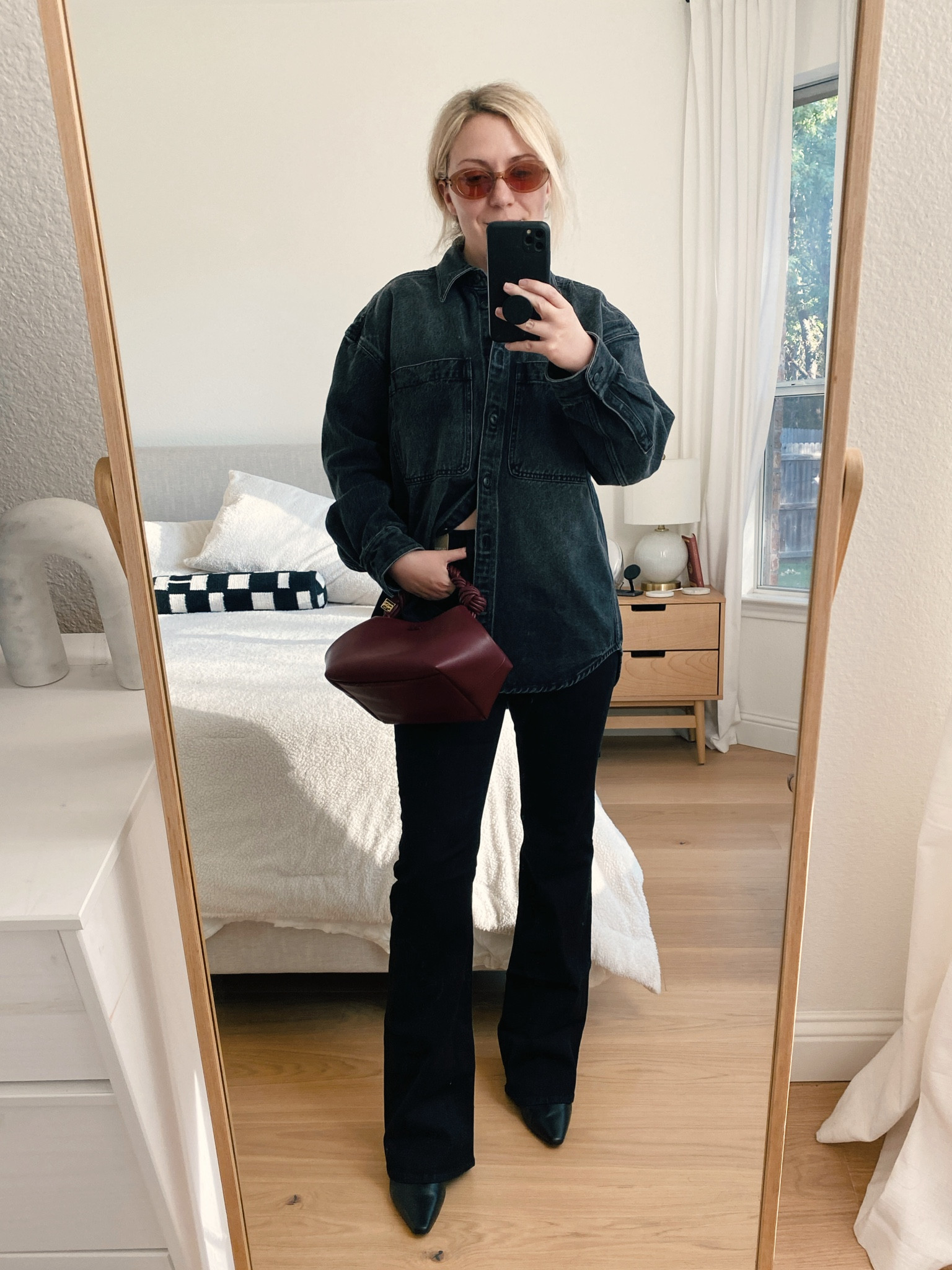 The most comfortable flare jeans from Madewell are on sale right now. Just got a pair to try this style. Needs a slight hem and they will be good to go✨
took my true size 26

#LTKfindsunder100 #LTKstyletip #LTKSeasonal