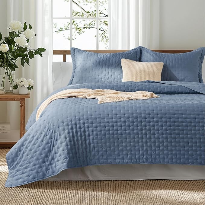 Bedsure Quilts Queen Size - Mineral Blue Bedspread Queen Size & Lightweight Comforter, Modern Coa... | Amazon (US)