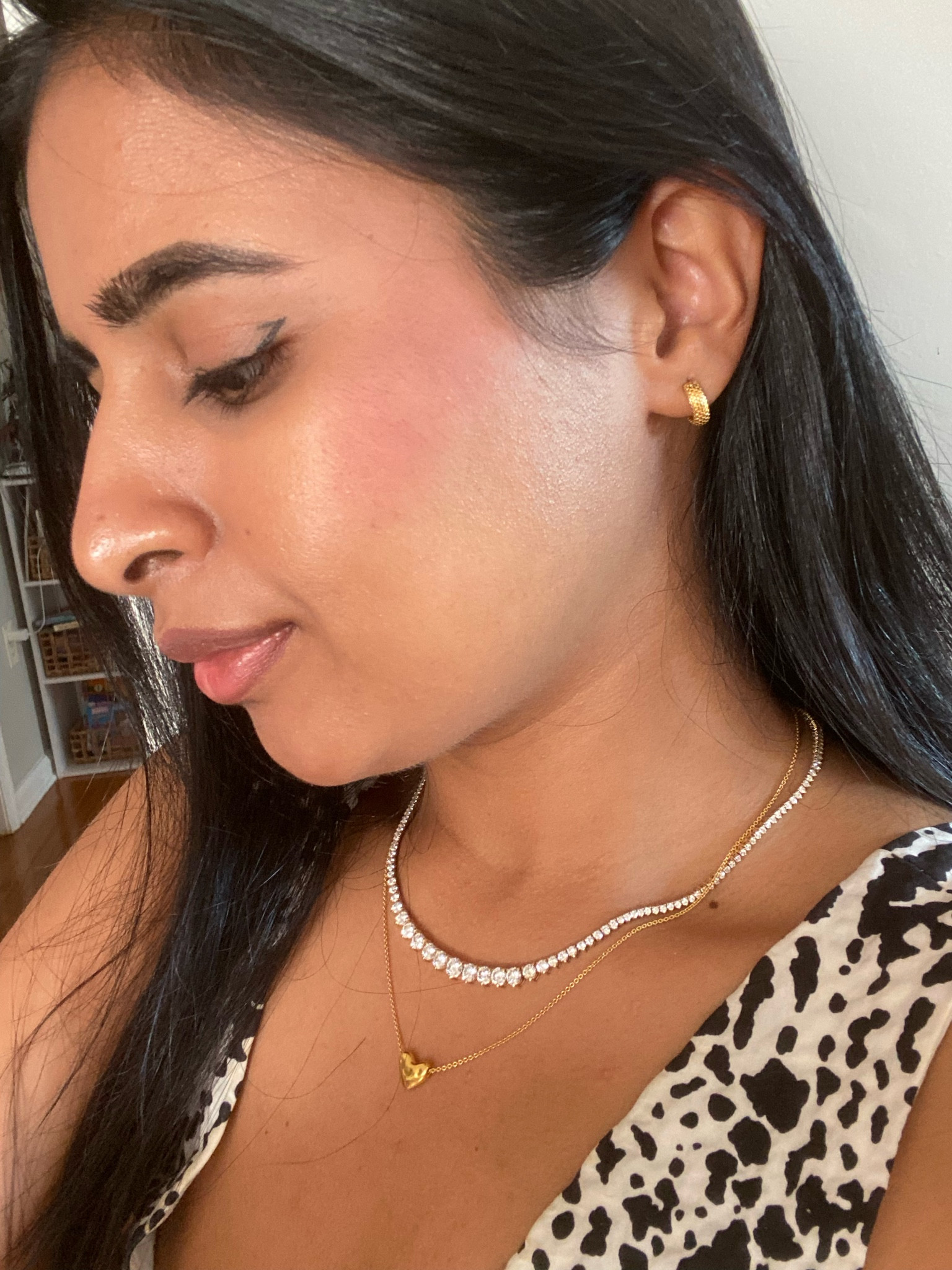 Gold jewelry/heart pendant/hoops/jewelry 

#LTKWedding #LTKStyleTip #LTKSeasonal