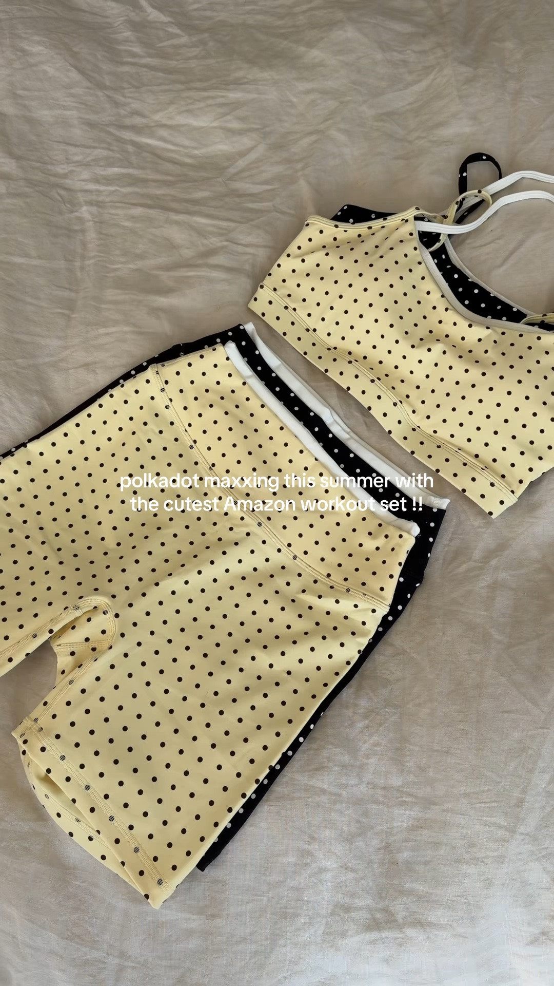 Polka dot matching workout set from Amazon ⭐️

Matching sets, Amazon fashion, women’s fashion, women’s activewear, activewear, looks for less

#LTKActive