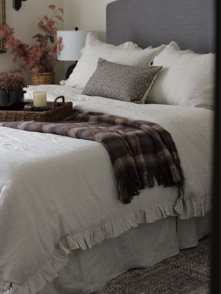Ruffle linen bedding 