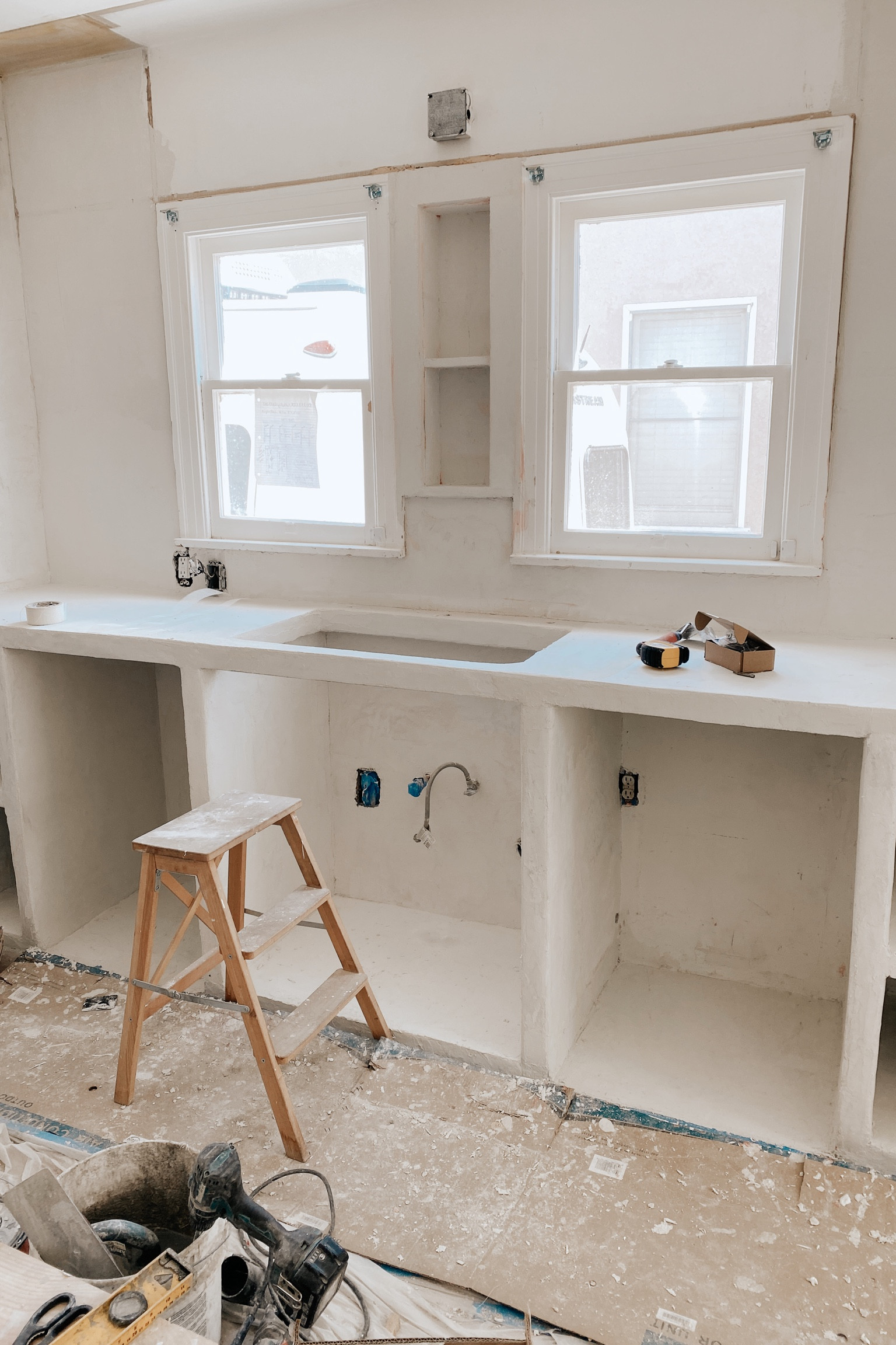 On the Blog: Kitchen Renovation Weeks 5 & 6 are up! Tap links to shop our renovation picks.
#blancobungalow

#smallkitchen #kitchen #kitchenrenovation #kitchengoals #kitchendesign

#LTKeurope #LTKhome