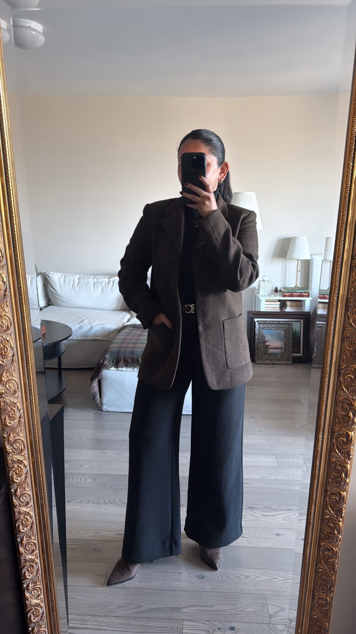 Office wear in H&M brown wool blazer, Lily Silk black silk-cashmere turtleneck, Abercrombie black wide-leg crepe trousers and ALLY shoes brown suede booties. The 

#LTKPetite #LTKWorkwear #LTKootd