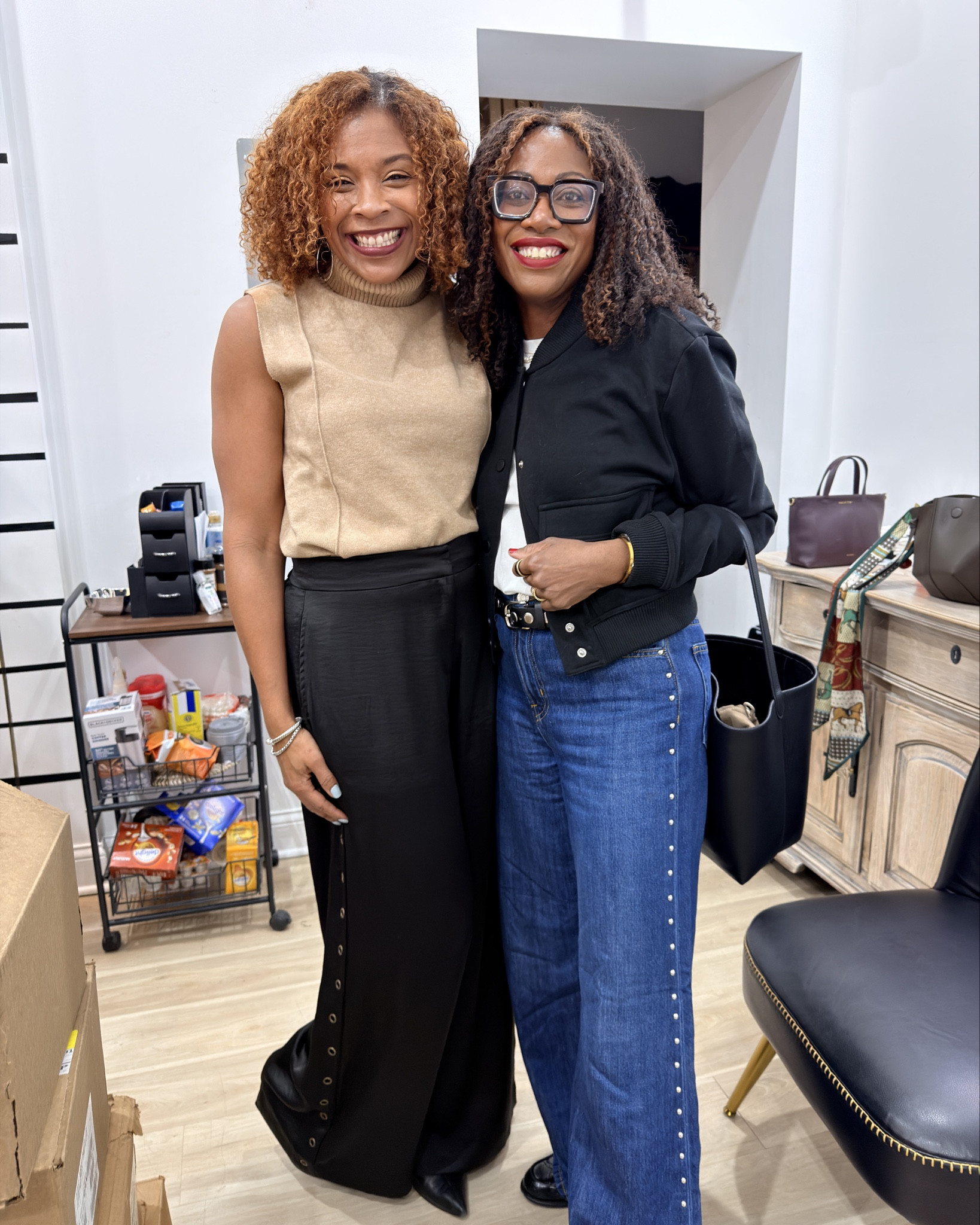 When to a book signing party in these jeans and everyone asked where my jeans were from so here you go.

#LTKSaleAlert #LTKootd #LTKOver40