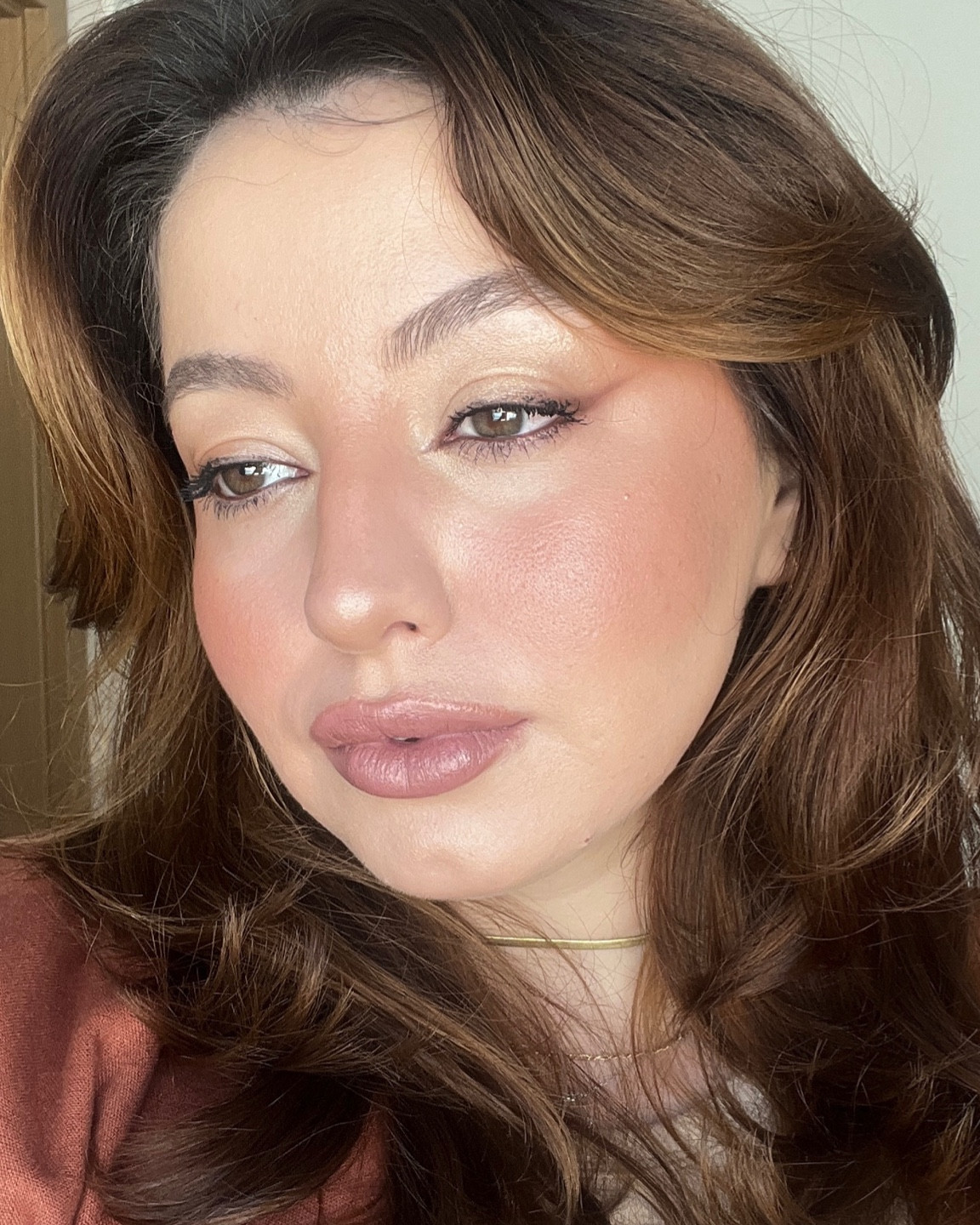 Latte Makeup as its finest 🤌🏻

A tendência que todo mundo já amava, com outro nome: maquiagem marrom! Sempre funciona, é coringa e vai com qualquer look e evento. 

#lattemakeup #ltkconbr2023 

#LTKFind #LTKbeauty #LTKbrasil