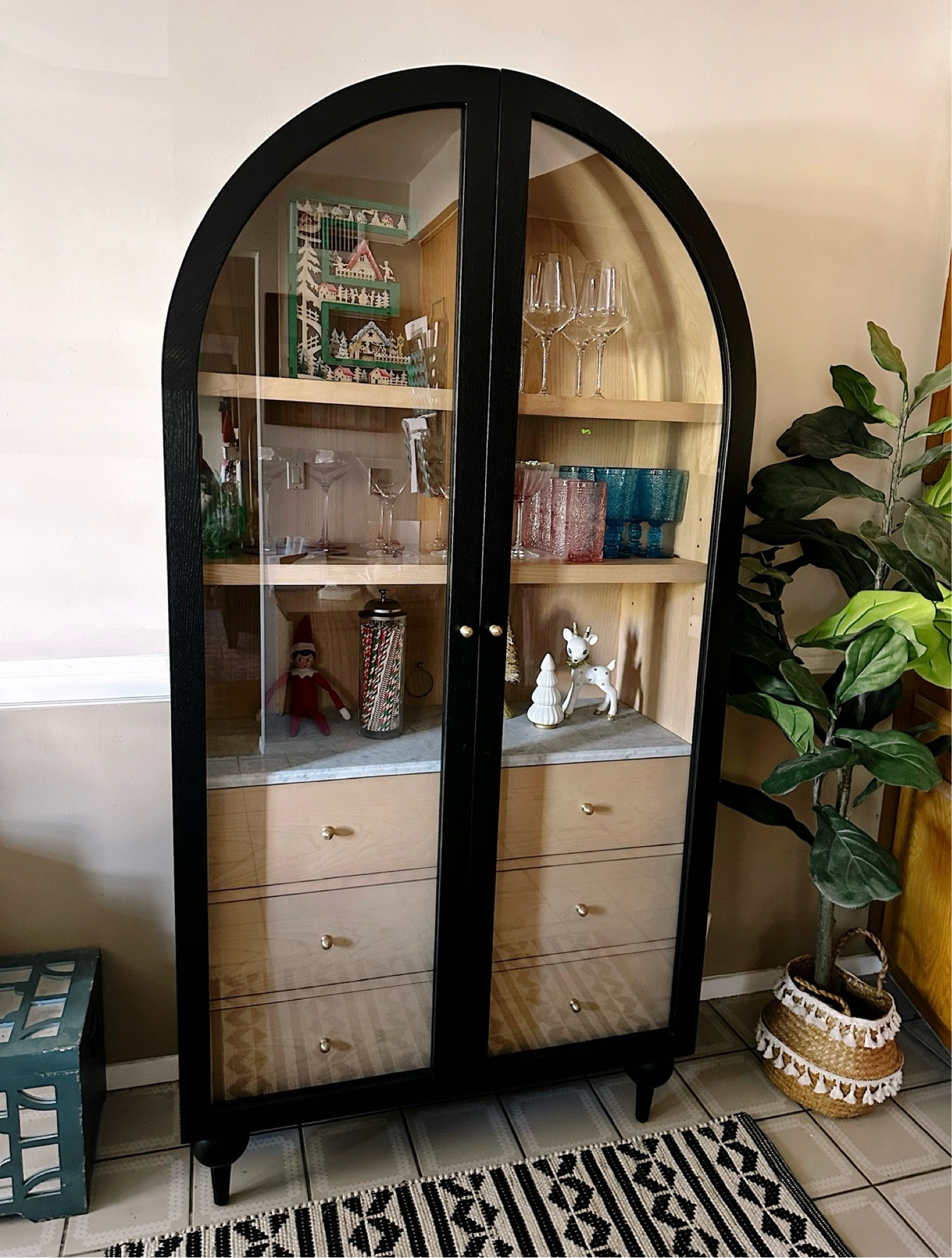 Anthropologie holiday home! Use code SHELLI30 for 30% off!! 

anthropologie, Anthropologie home, anthro home, anthro home decor, anthro holiday decor, Christmas decor, Christmas decorations, glassware

#LTKSaleAlert #LTKHoliday #LTKHome