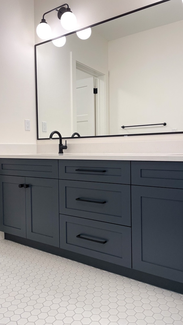 Cabinet Hardware: Love the mix of these matte black chunky knobs combined with the sleek wide pulls in our bathroom.#LTKFindsUnder50

#LTKHome