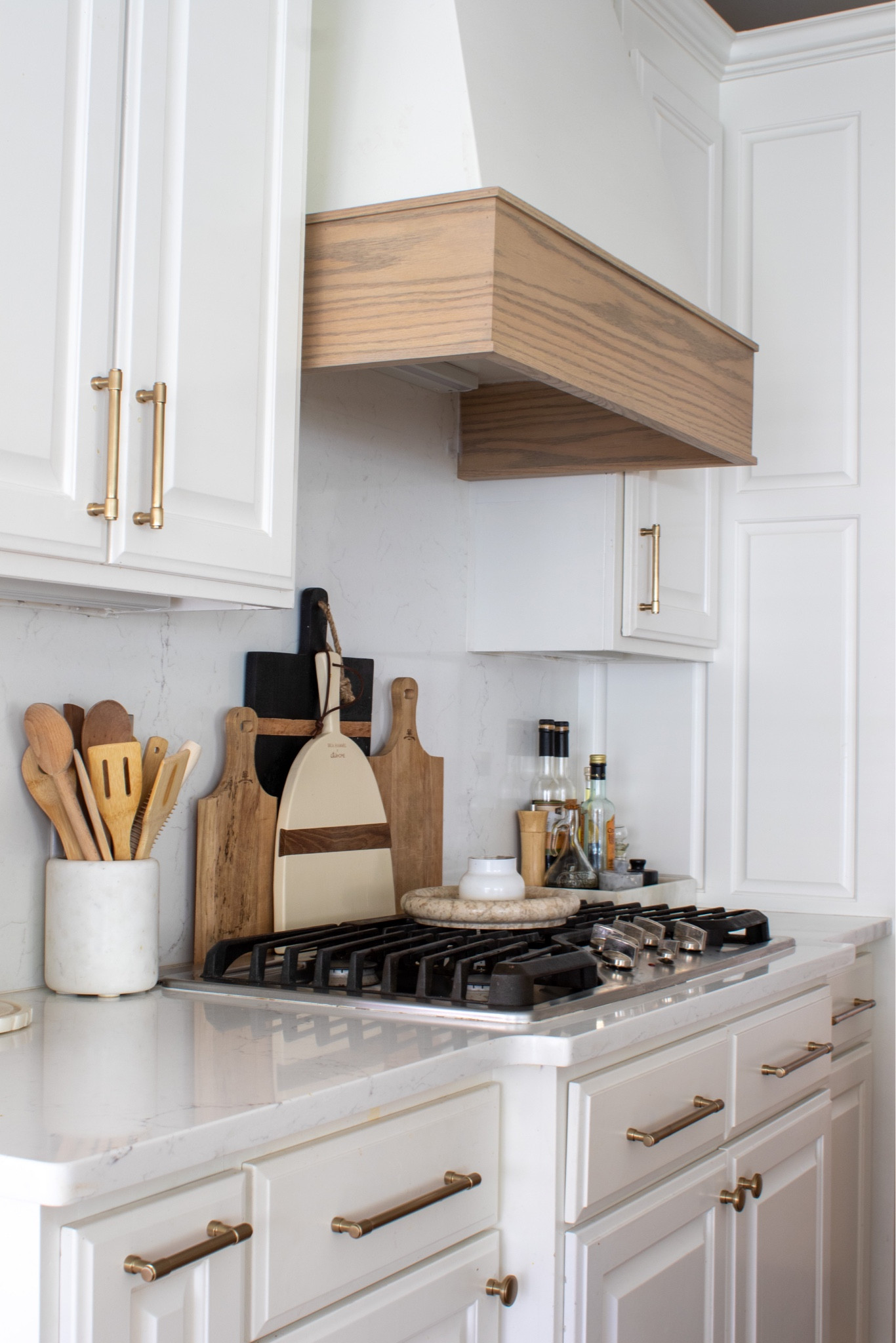 Kitchen decor, marble utensil holder, cutting boards, bread boards

#LTKSeasonal #LTKhome