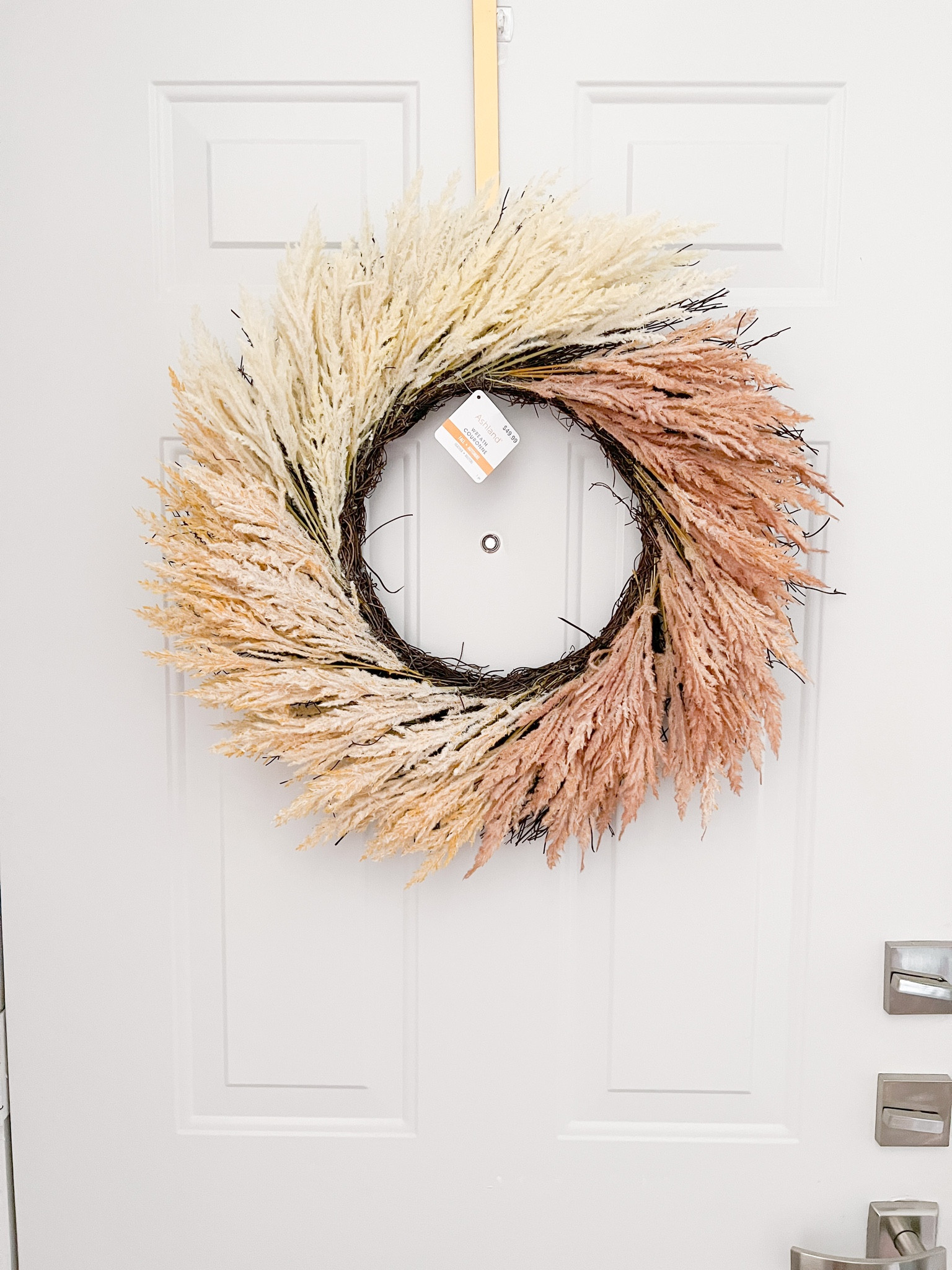 Fall wreath, pampas wreath 50% off

#LTKSeasonal #LTKunder50 #LTKhome
