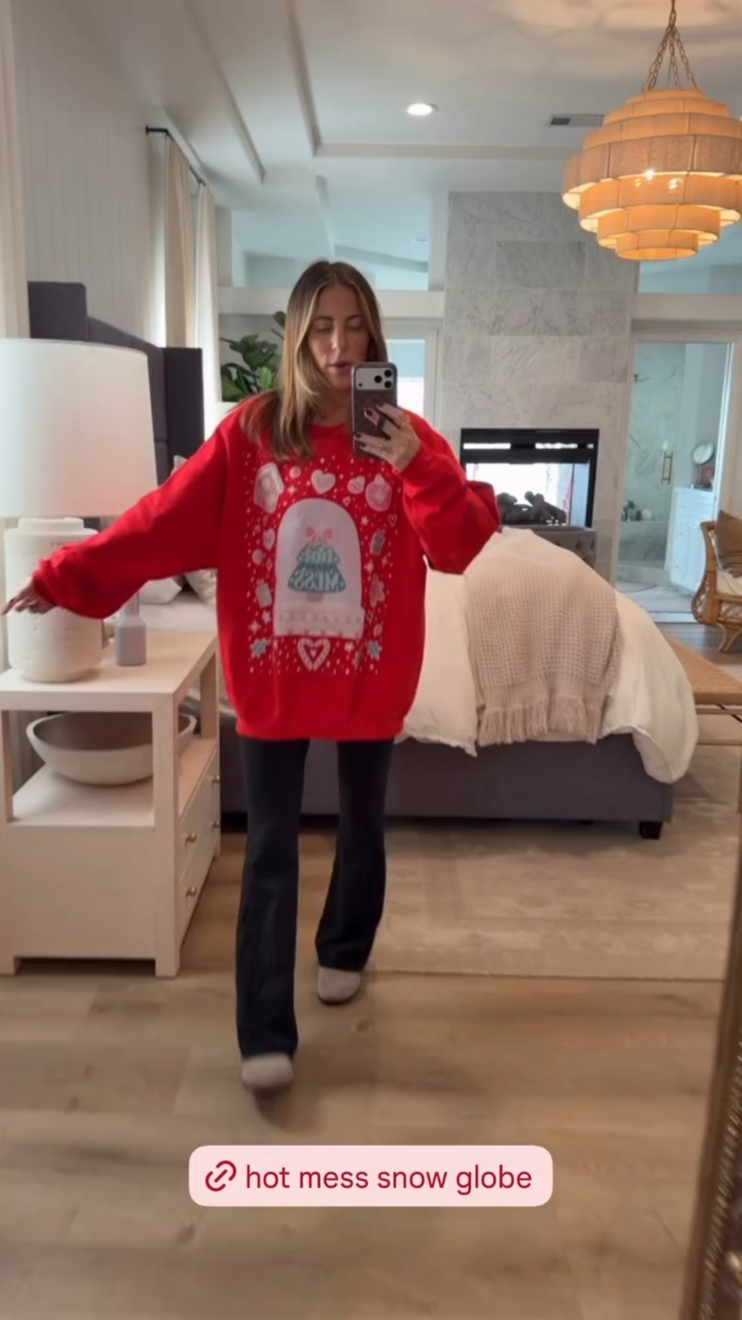 Hot mess Snow Globe!!

#LTKHoliday