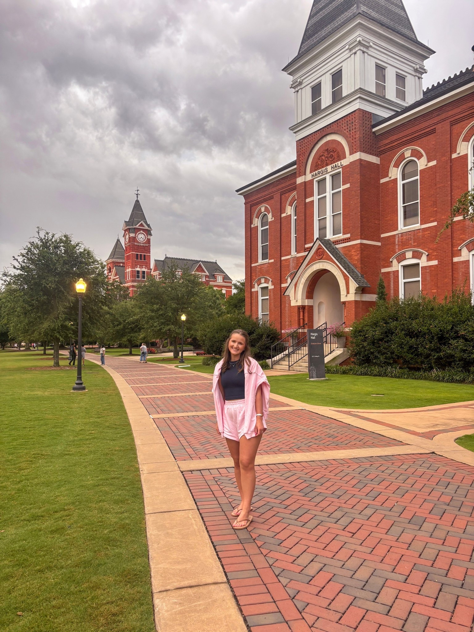 Best travel day set! Top is on sale for under $20!

#LTKActive #LTKU #LTKSaleAlert