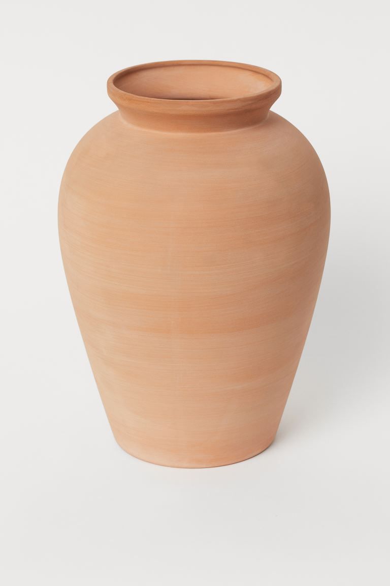 Large terracotta vase designed for dried flowers. Terracotta is not watertight. Diameter at top a... | H&M (US + CA)