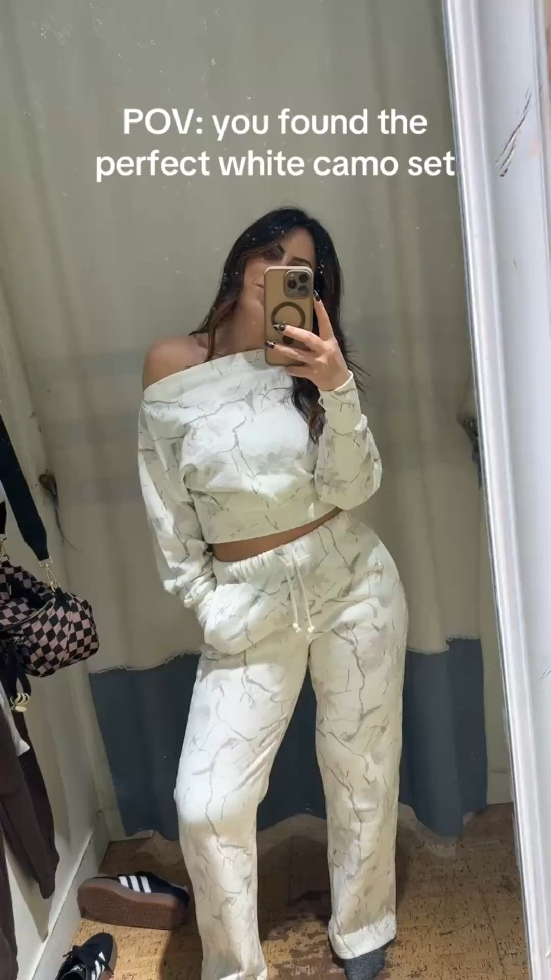 This lounge set is the reason I don’t get dressed anymore 🤍
Off-shoulder, soft, flattering, and yes… I’ve worn it out already.
If you want comfy but still cute — this is it.
🔗 Linked before it sells out

#LTKFindsUnder100 #LTKootd #LTKFindsUnder50