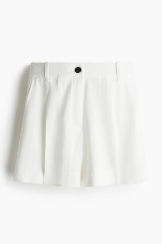Tailored shorts - White - Ladies | H&M GB | H&M (UK, MY, IN, SG, PH, TW, HK)
