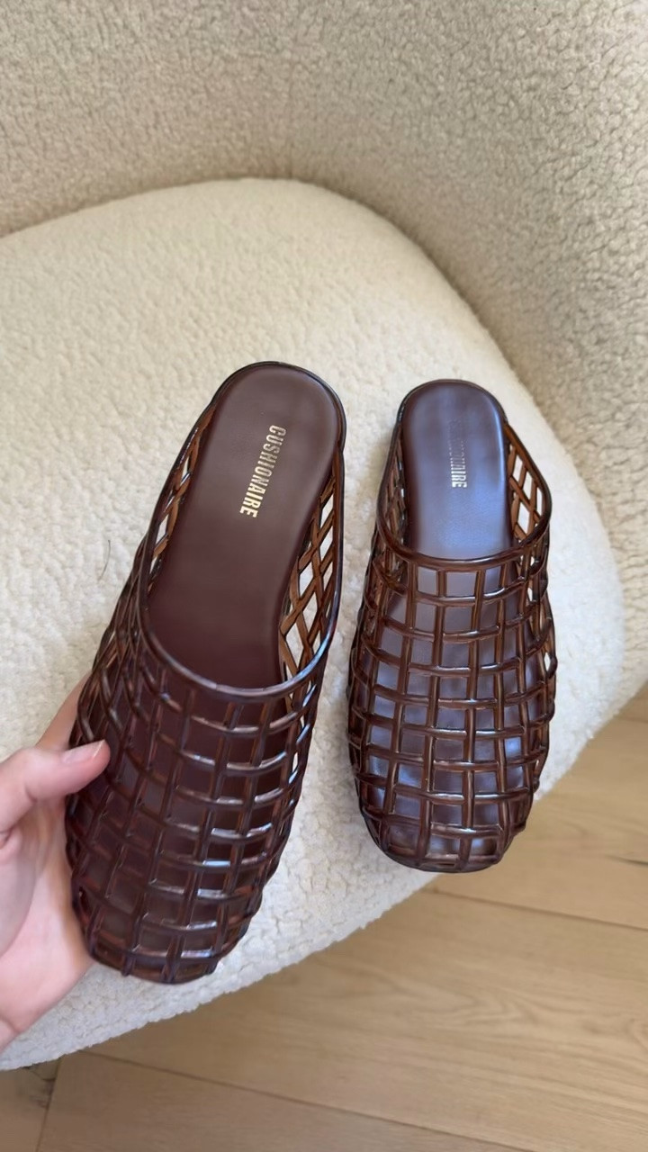 My comfy jelly slides on sale on Amazon - $39!! Fit true to size 👏🏻 I have the brown🤎 Wesring them to the lake and river all summer long!!

#LTKootd #LTKSeasonal