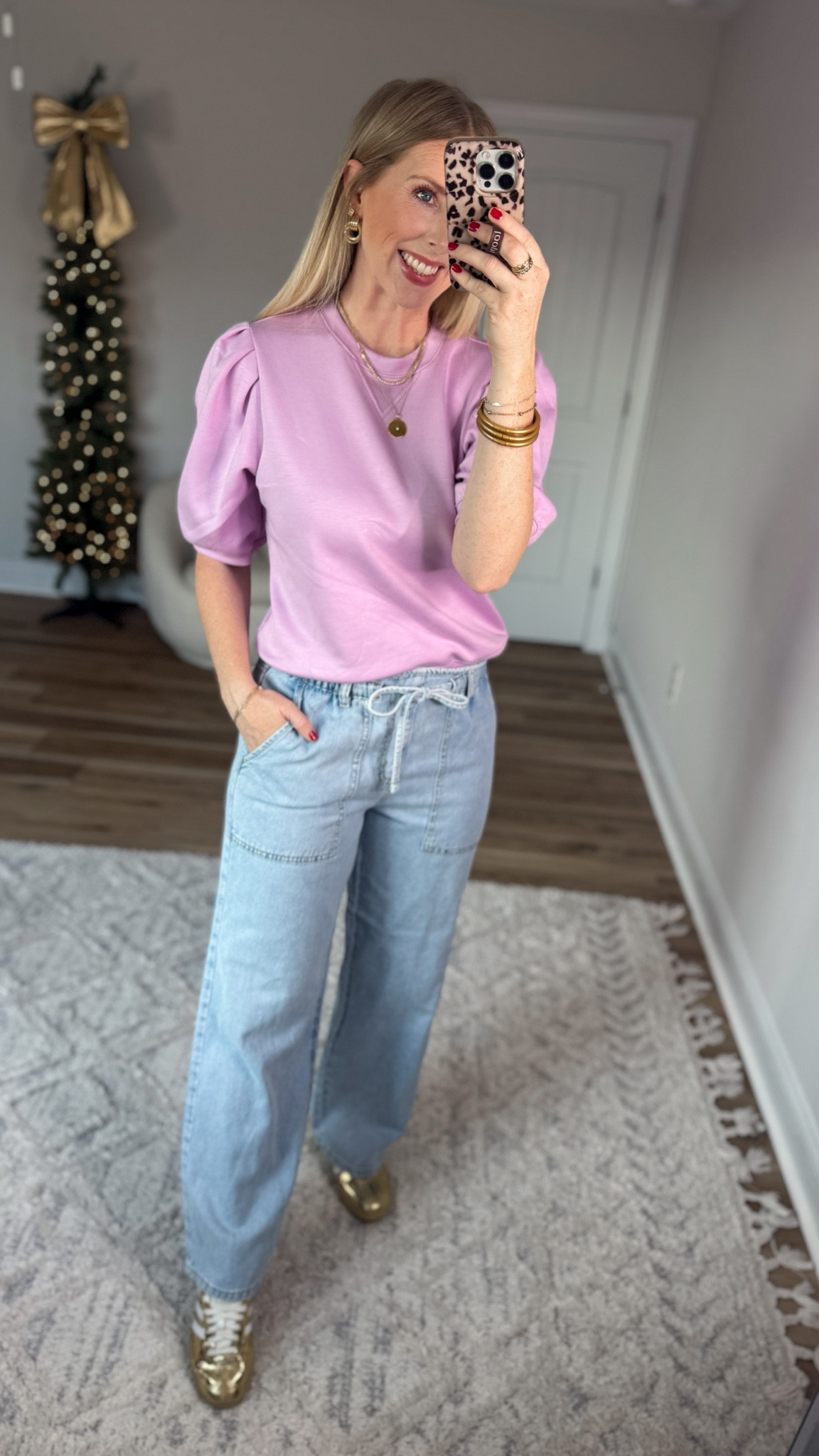 Weekend Walmart Wins try-on
ScubaKnit puff sleeve- small
Elastic waist jeans- small

#LTKFindsUnder50 #LTKootd