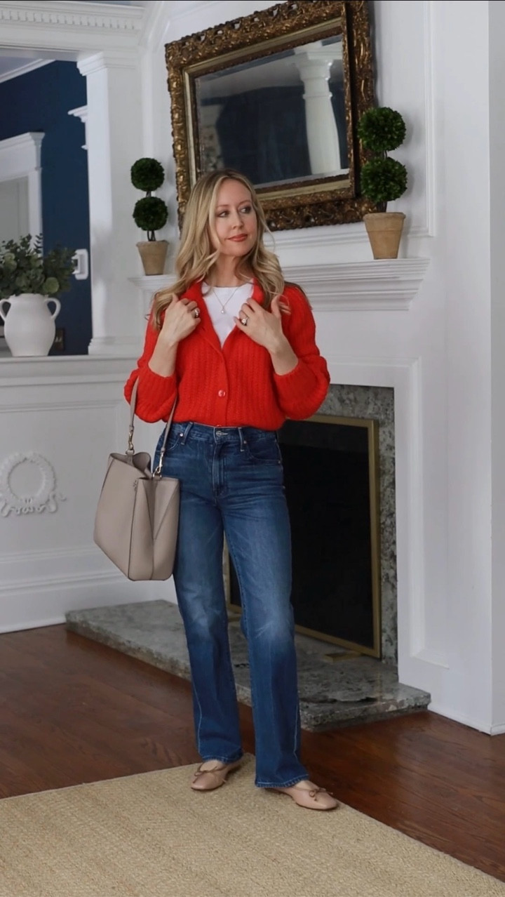 The best part of a good cardigan? You can wear it multiple ways.
Today I’m styling the @sezane Emile cardigan with my new straight-leg denim and a white tee- tied over the shoulders, worn open, and tucked in.
Wearing size XXS in cardigan (runs relaxed) and size 24 in jeans (run true to size). I’m 5’2”. 


#LTKootd #LTKPetite #LTKOver40