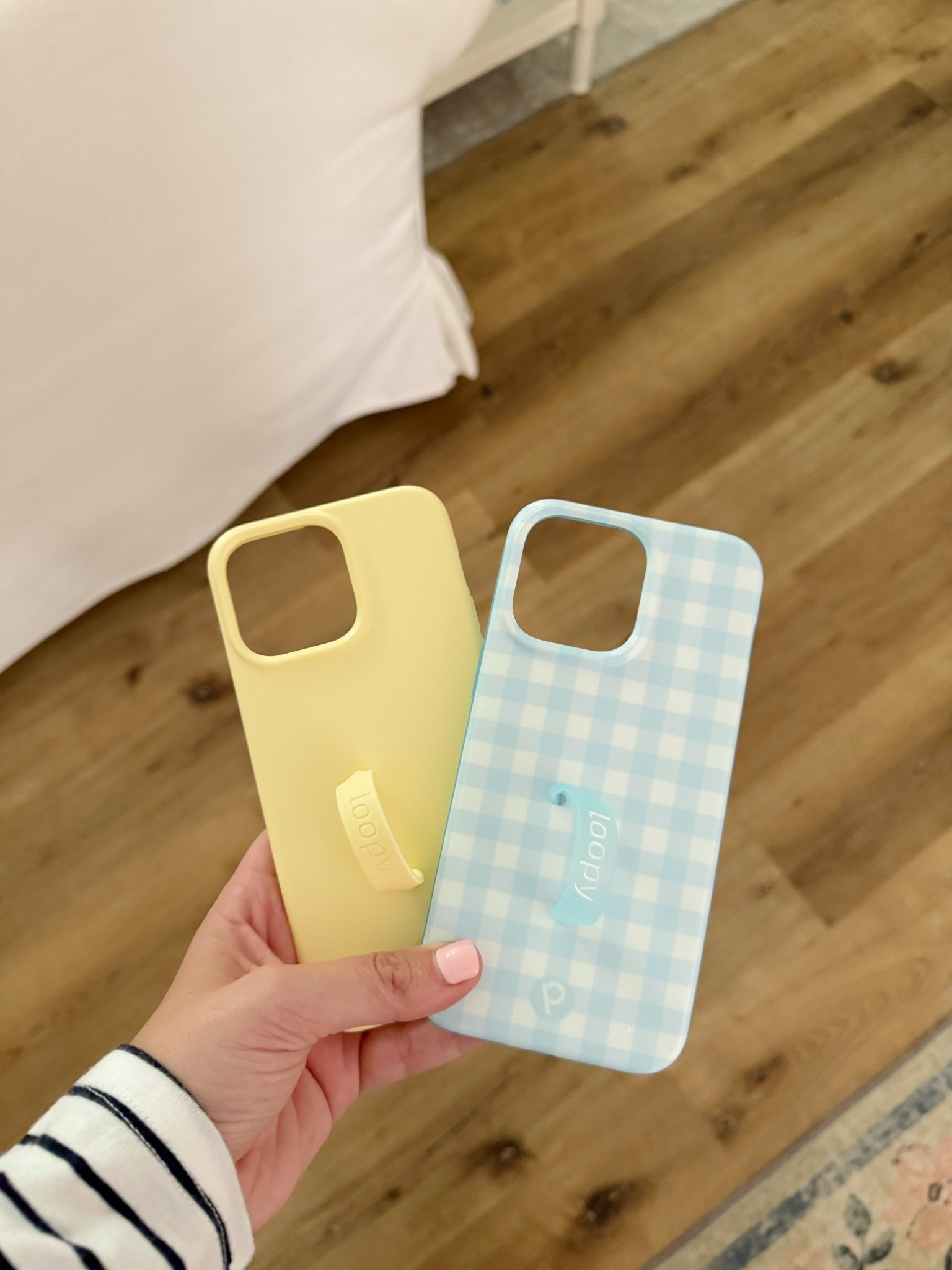 Loopy cases are seriously my favorites!!! Loving these for spring + summer :)