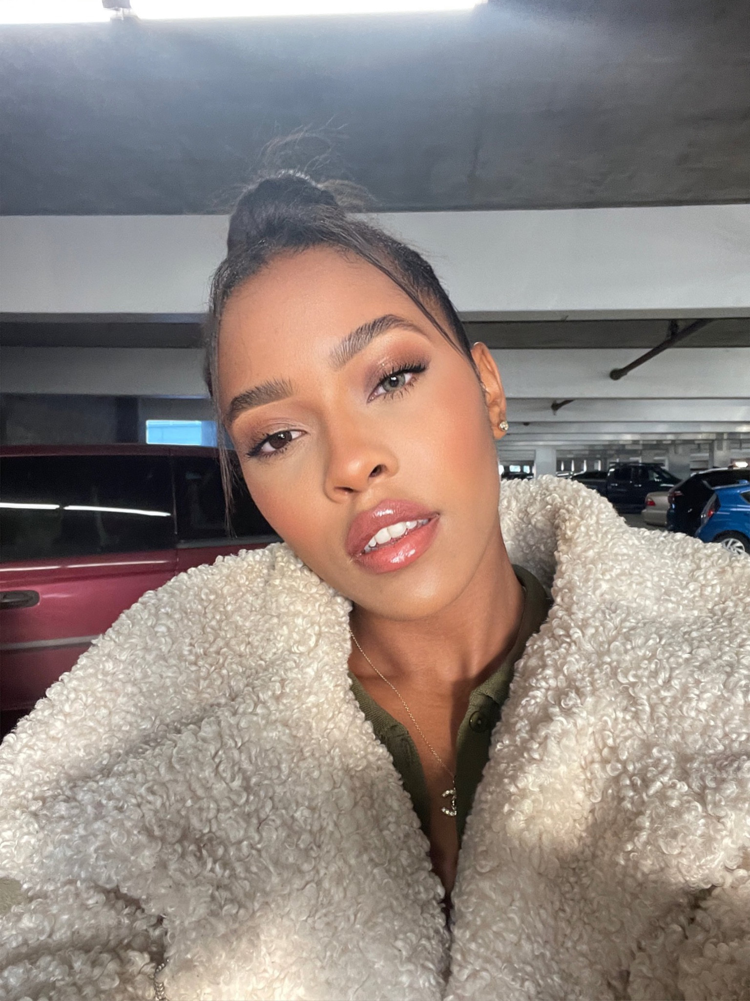 full face makeup routine signature beat face black girl makeup lipstick eyeshadow cheeks blush lipstick lips lipgloss eyebrows eyebrow pomade lashes lash extensions eyelashes striplashes adhesive 

#LTKFind #LTKstyletip #LTKunder100