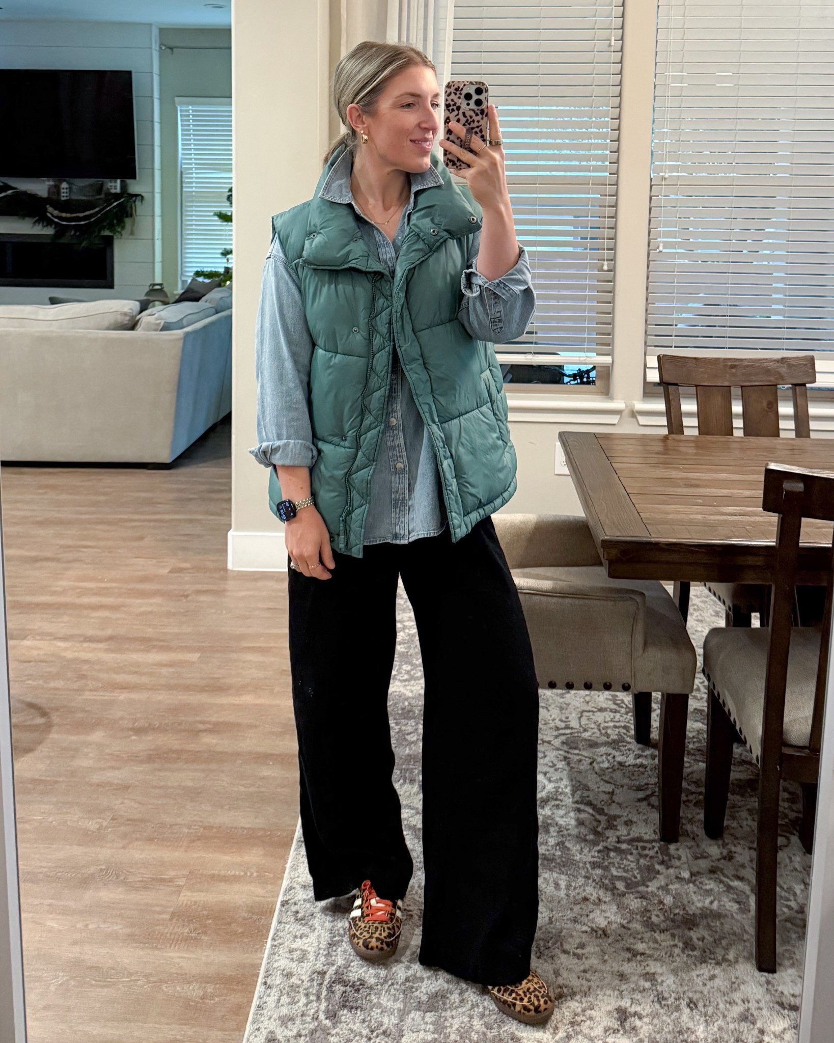 Unfortunately the Aritzia denim shirt is totally worth it!!!

#LTKHoliday #LTKGiftGuide