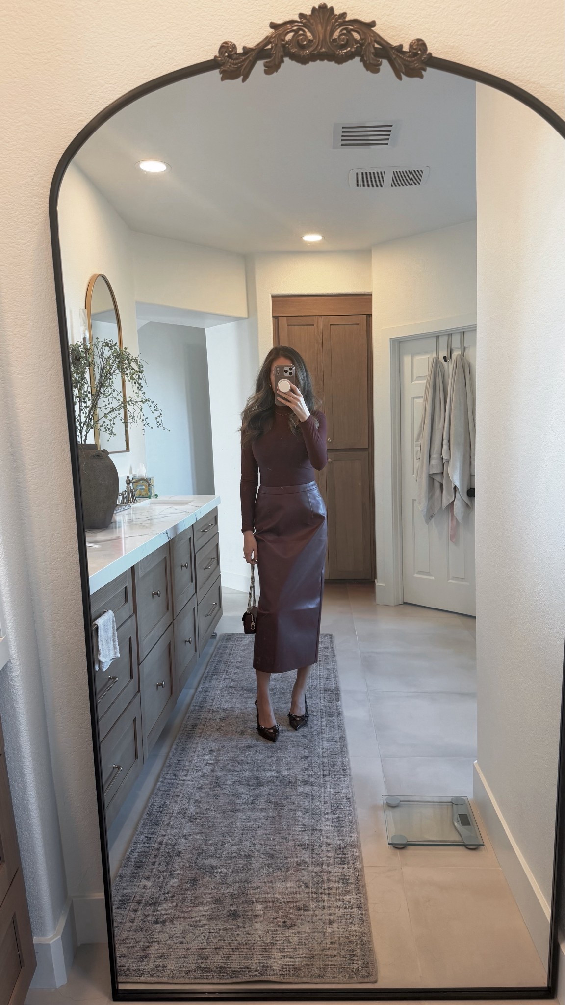 Monochromatic outfit 

#LTKootd #LTKHome