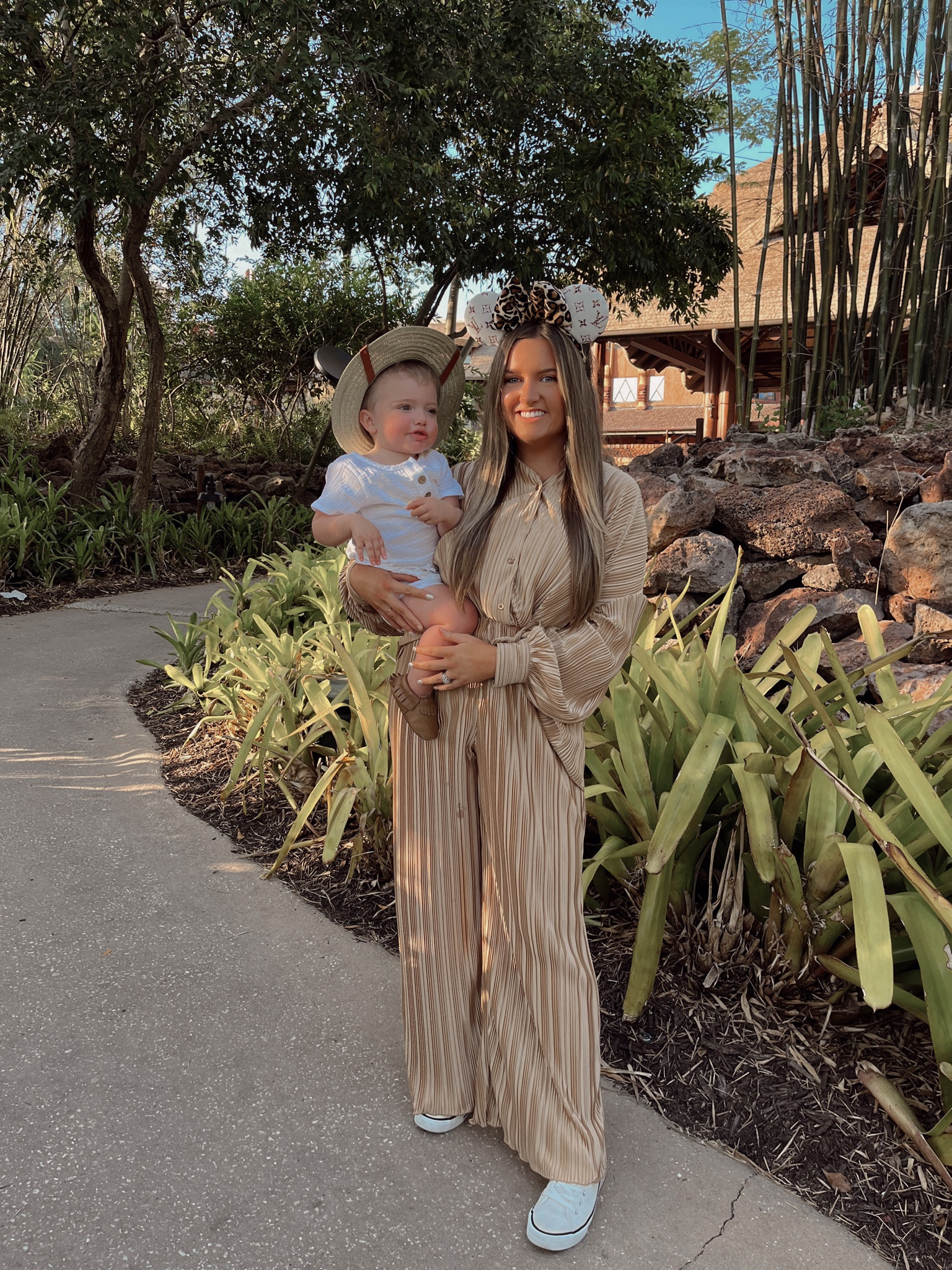 Disney animal kingdom outfit / mama and boy style / toddler mama / amazon finds / Disney world outfits / Disney world outfit 

#LTKfamily #LTKfit #LTKkids