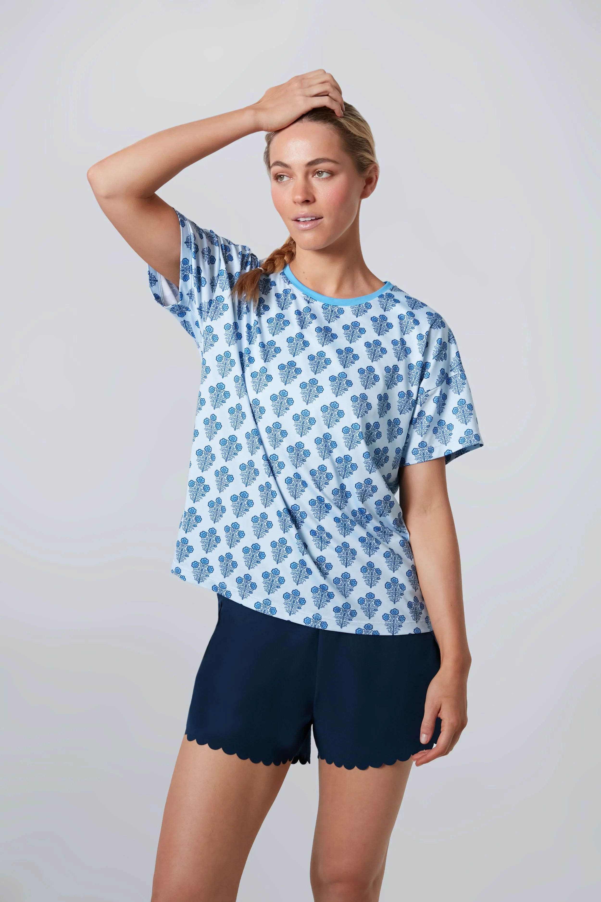 Blue Dahlia Boyfriend Performance Tee | Tuckernuck (US)