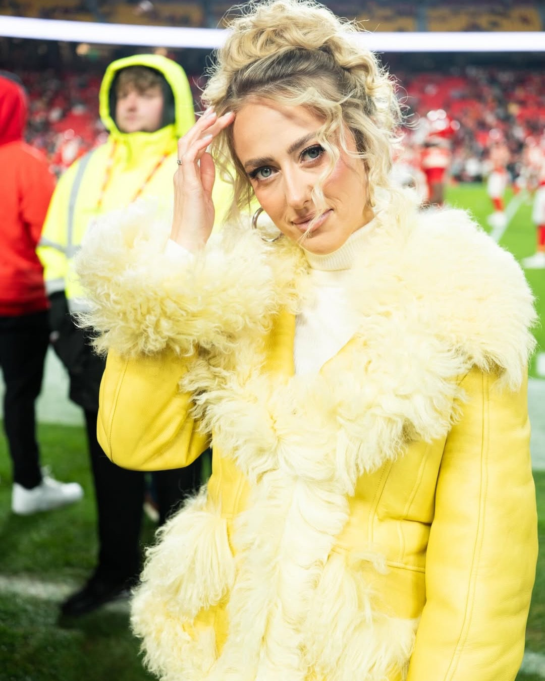 Yellow moment for the game ✨💛

#LTKootd #LTKdayinmylife #LTKSeasonal