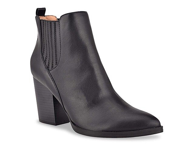 Adriela Bootie | DSW