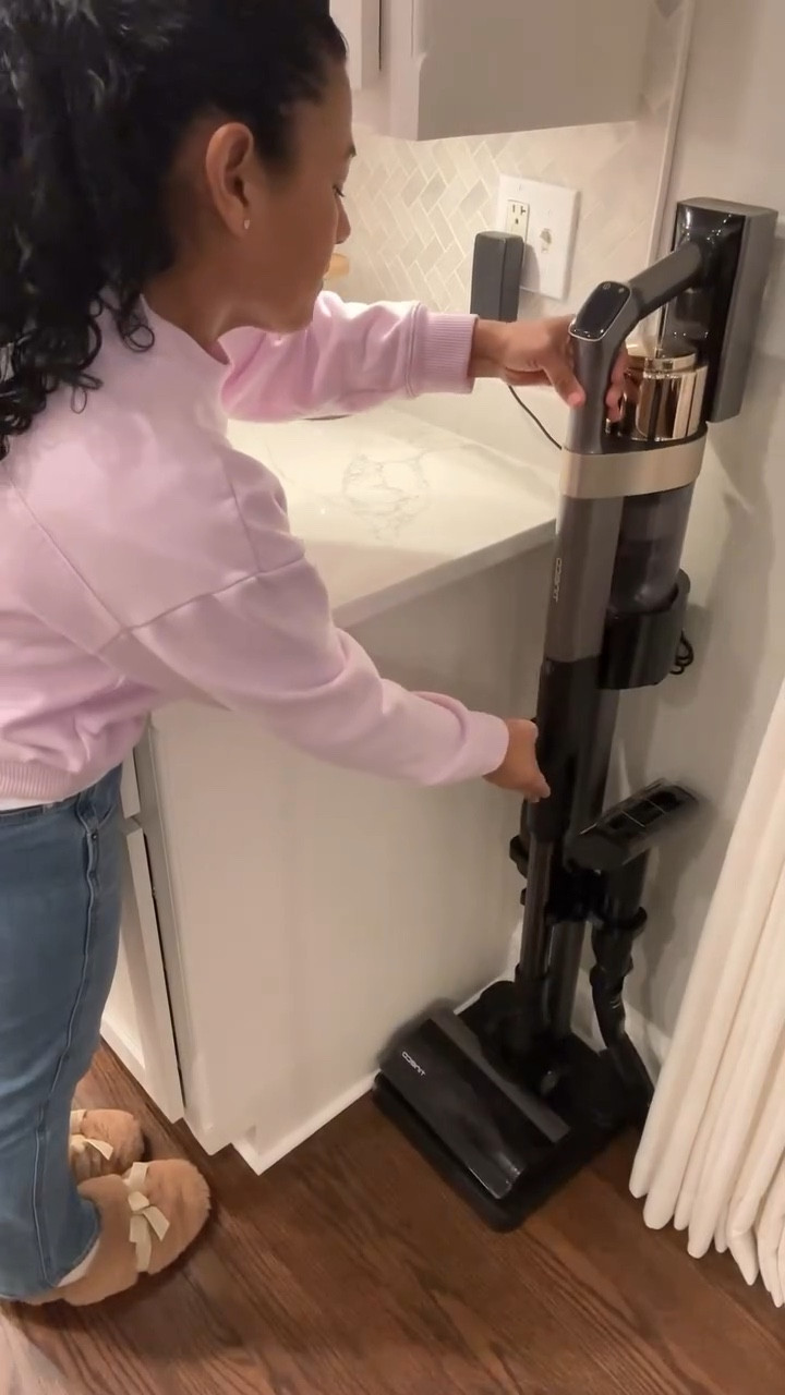 No todo lo que parece limpio… realmente lo está.

Desde que uso la Tineco A90s puedo ver el polvo que antes no veía y limpiar mucho mejor, sin complicaciones.

Si eres de las que ama tener su casa limpia pero sin complicarse, esto de verdad vale la pena 👀

🌸 Spring Sale Tineco
Del 25 al 31 de marzo

Usa mi código LOREA90S
Disponible en Amazon y en la página de Tineco ✨

Son los precios más bajos que han tenido, así que aprovechen 🙌🏼

Guárdenlo para que no se les pase 💨
Comenten LIMPIO y les mando el enlace 💛

@tinecoglobal 

#limpieza #home #cleaning  #tineco #motivation

#LTKHome