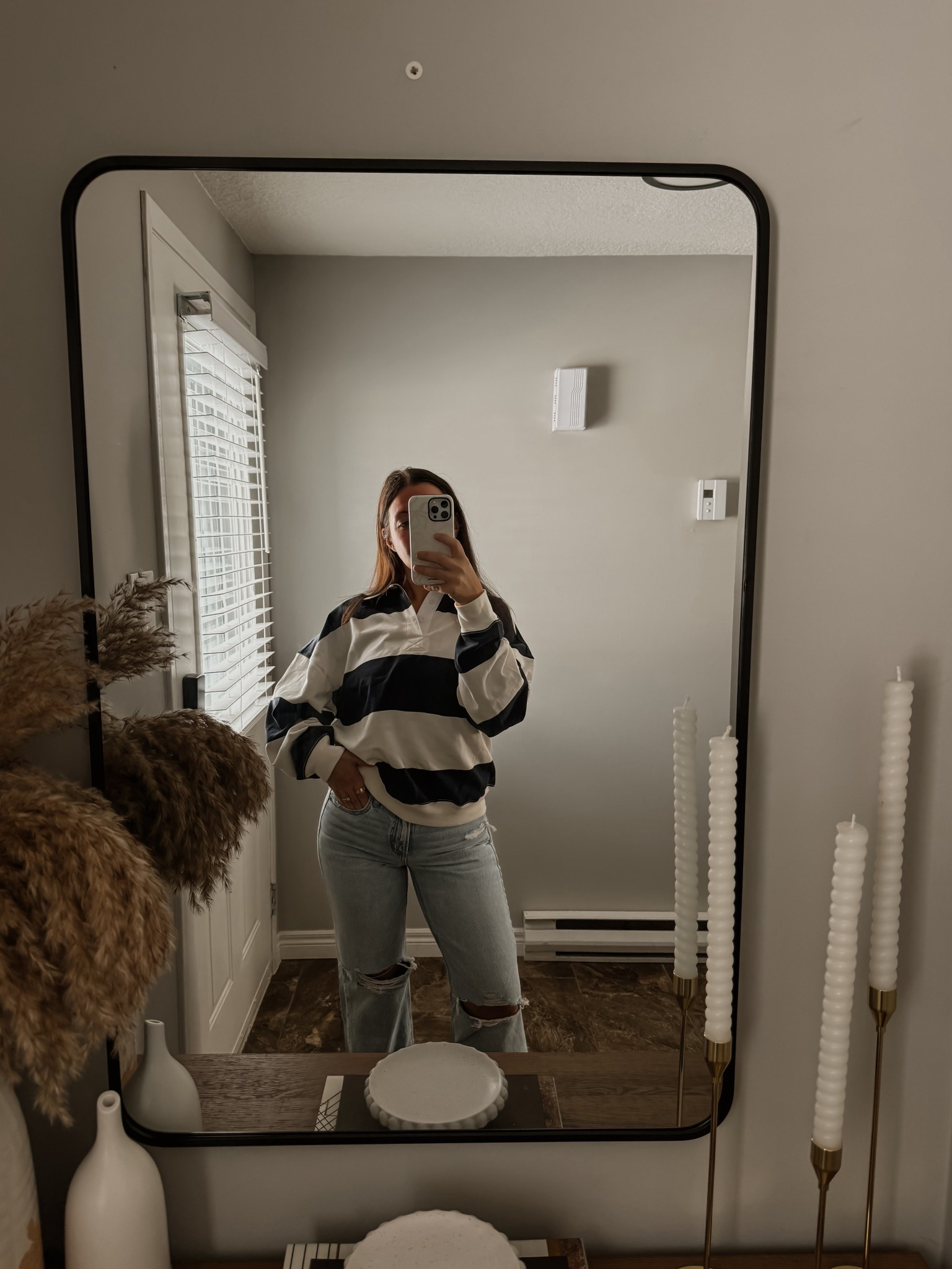 OOTD 💙 

Building my capsule wardrobe and I’m going to show you what I bought and how I’m going to style everything - PART 1 

Starting off strong with this striped polo shirt and ripped jeans 

Shirt -size small
Jeans- size 2 (run big and sized down two sizes)




#LTKcanada #LTKstyletip #LTKjeans
