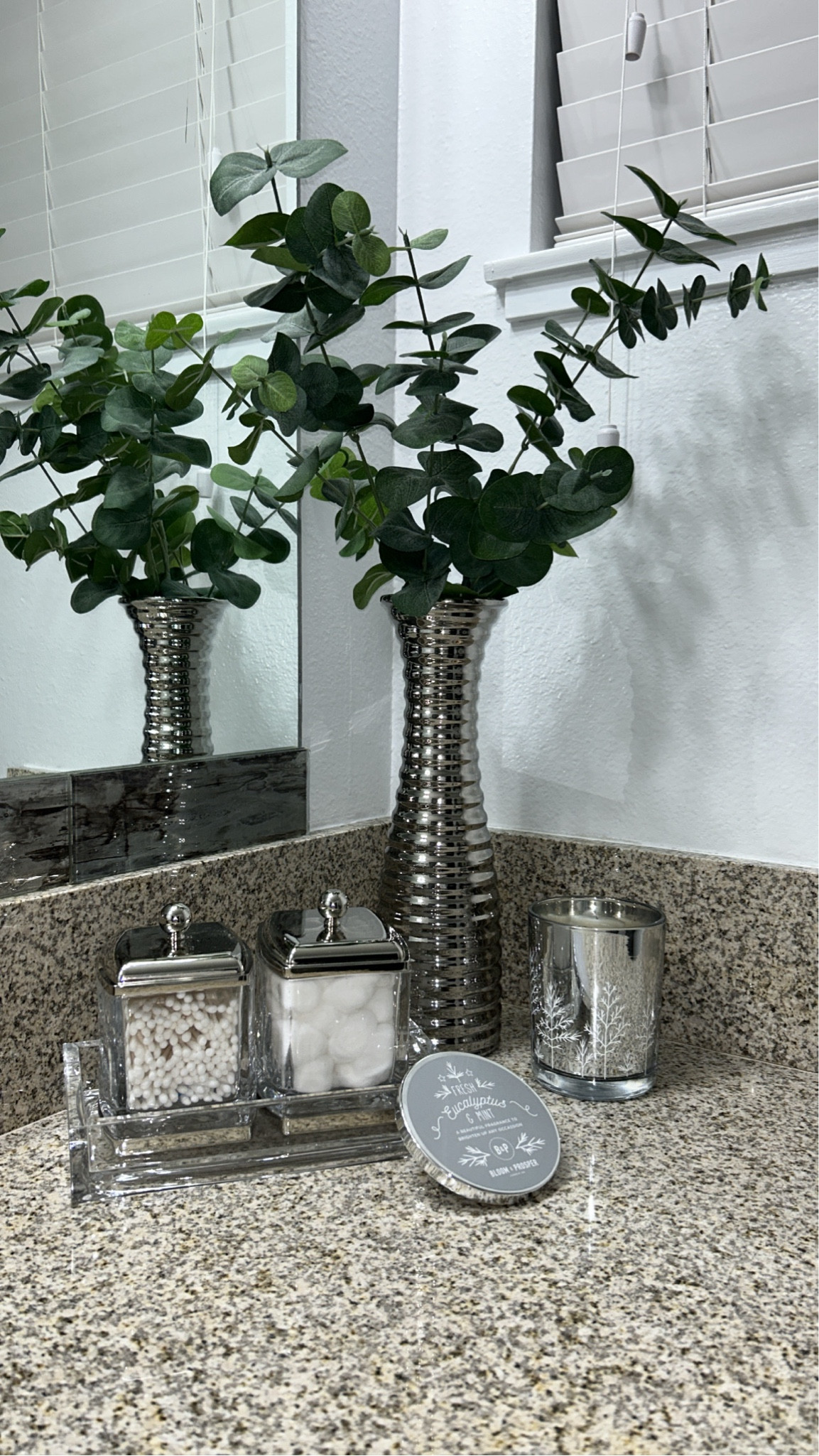 🌿Bathroom clear

#LTKSeasonal #LTKStyleTip #LTKHome