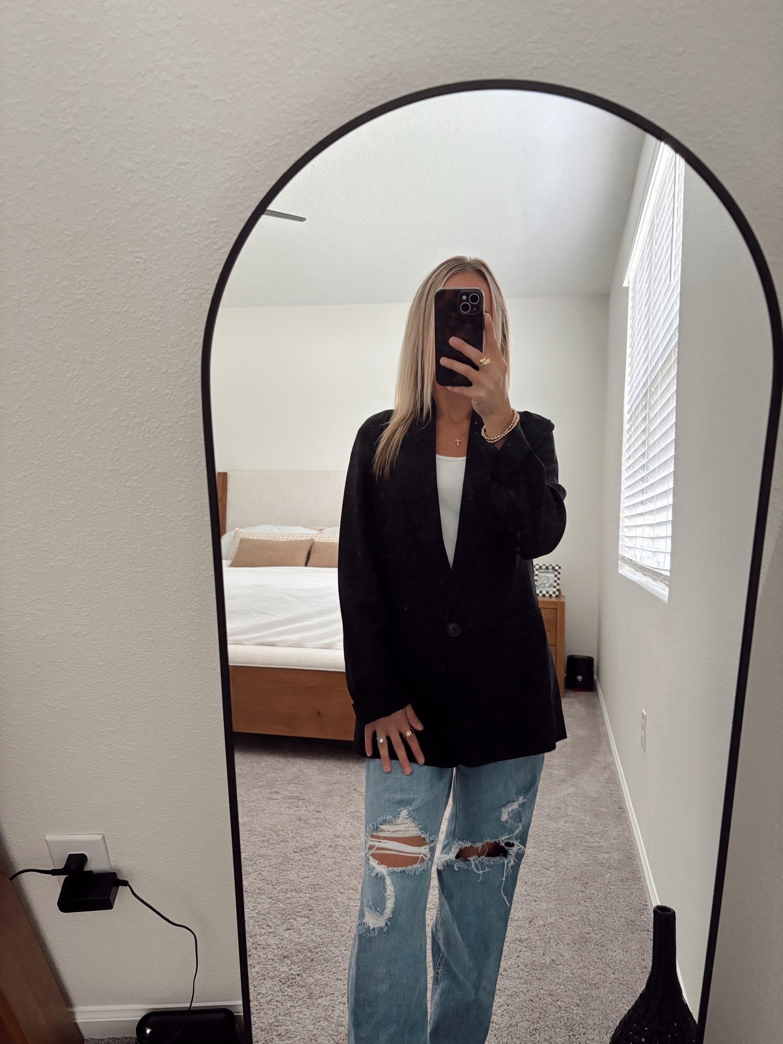 The cutest, lightweight, oversized blazer! Wearing a size S! Jeans fit TTS! 

#LTKWorkwear #LTKStyleTip #LTKSeasonal