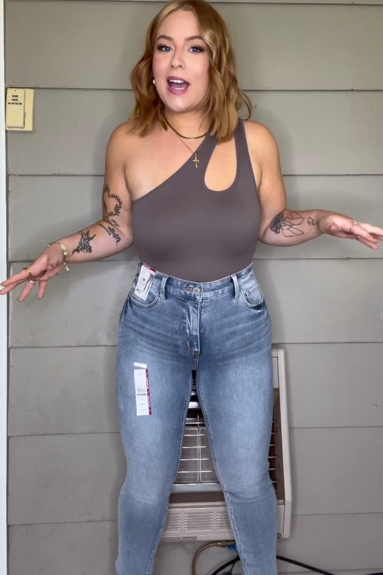 The time and tru skinny jeans you guys need!!!! Entire video will be on my YouTube channel! 

#LTKcurves