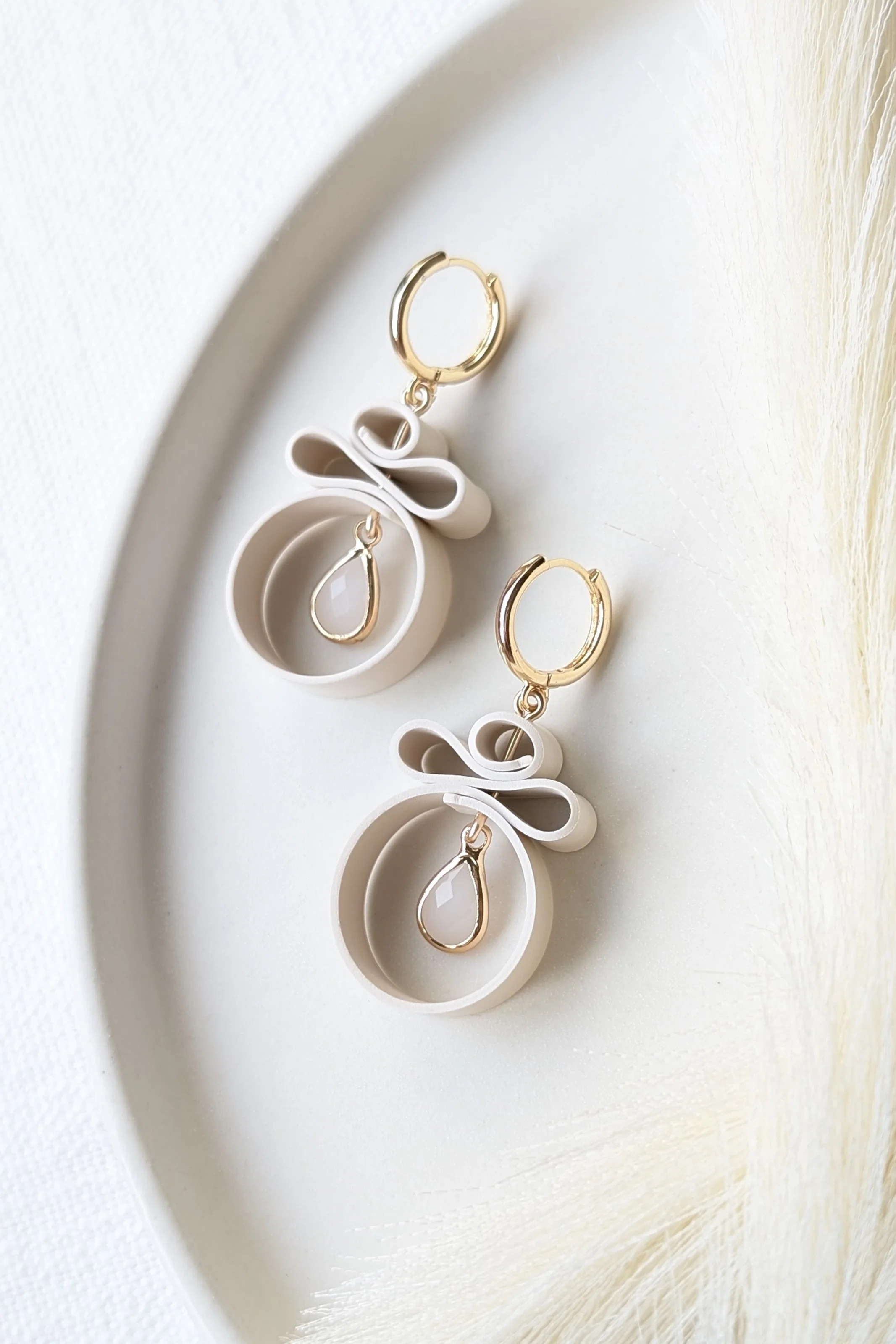 Huggies #3 - Ribbon Collection - Neutral Floral Palette #1 | Momo Studio